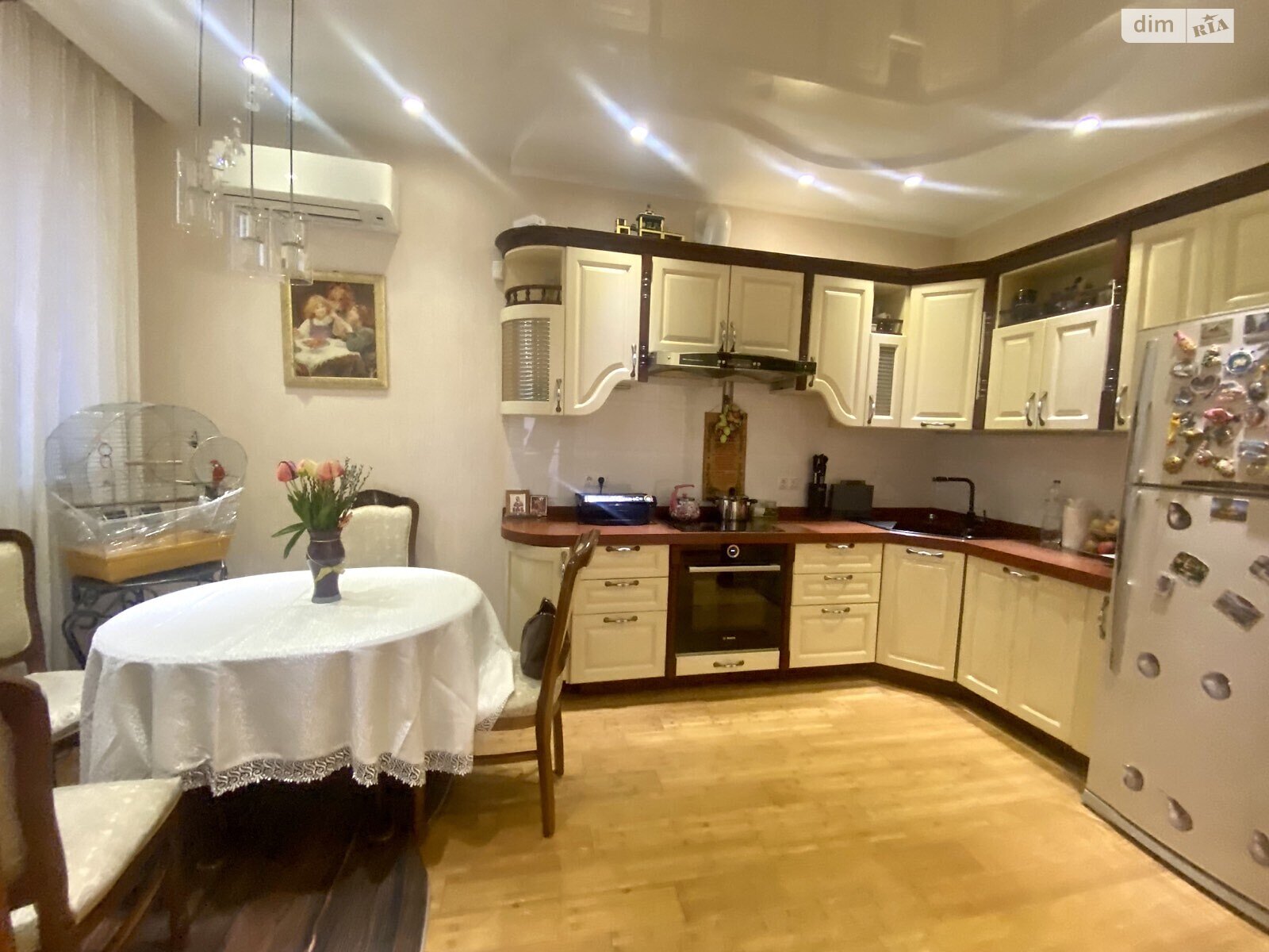 Продаж п`ятикімнатної квартири в Одесі, на вул. Адмірала Лазарєва 44, район Молдаванка фото 1 Продаж п`ятикімнатної квартири в Одесі, на вул. Адмірала Лазарєва 44, район Молдаванка фото 1