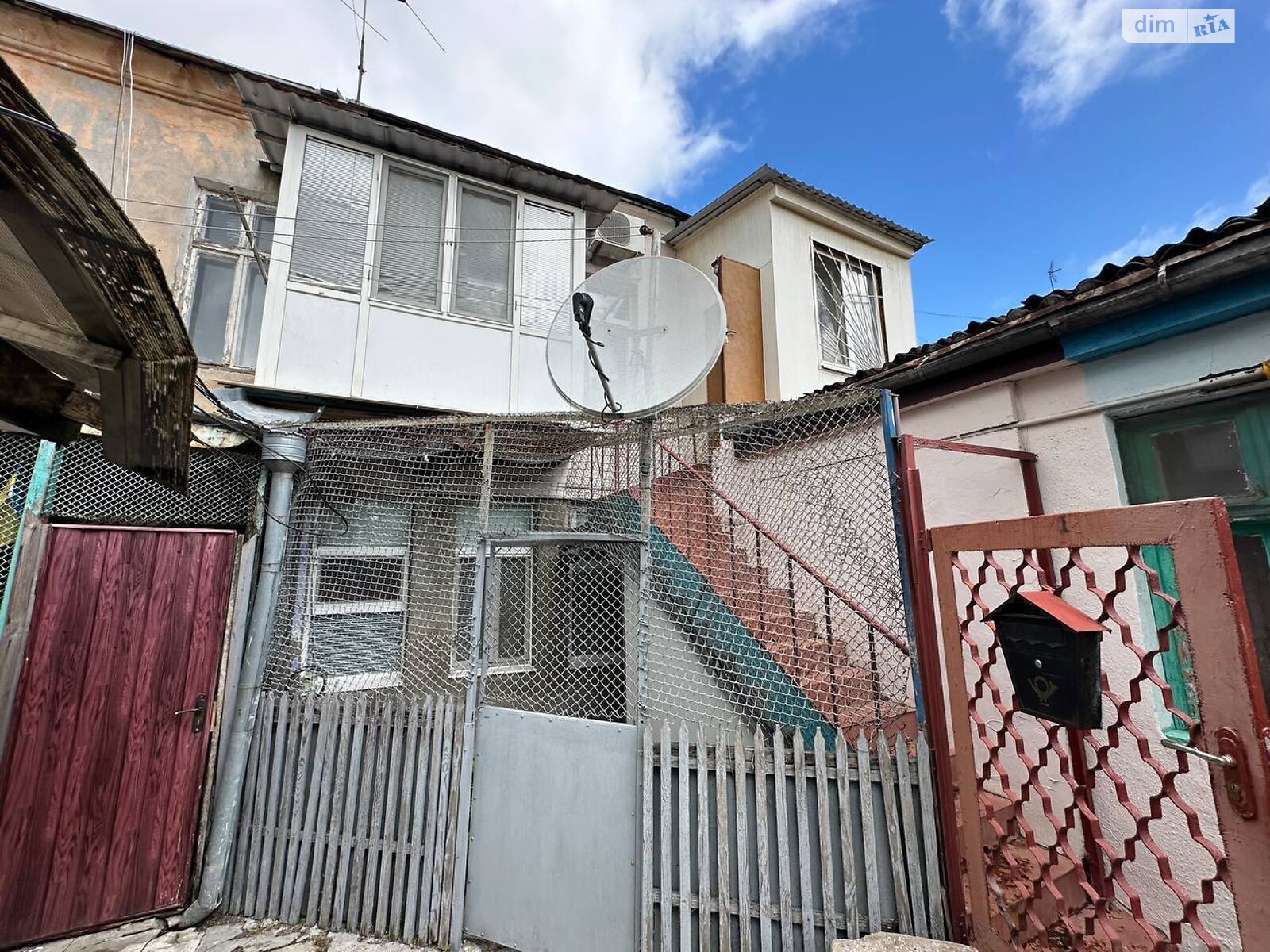Продаж трикімнатної квартири в Одесі, на вул. Адмірала Лазарєва, район Молдаванка фото 1 Продаж трикімнатної квартири в Одесі, на вул. Адмірала Лазарєва, район Молдаванка фото 1