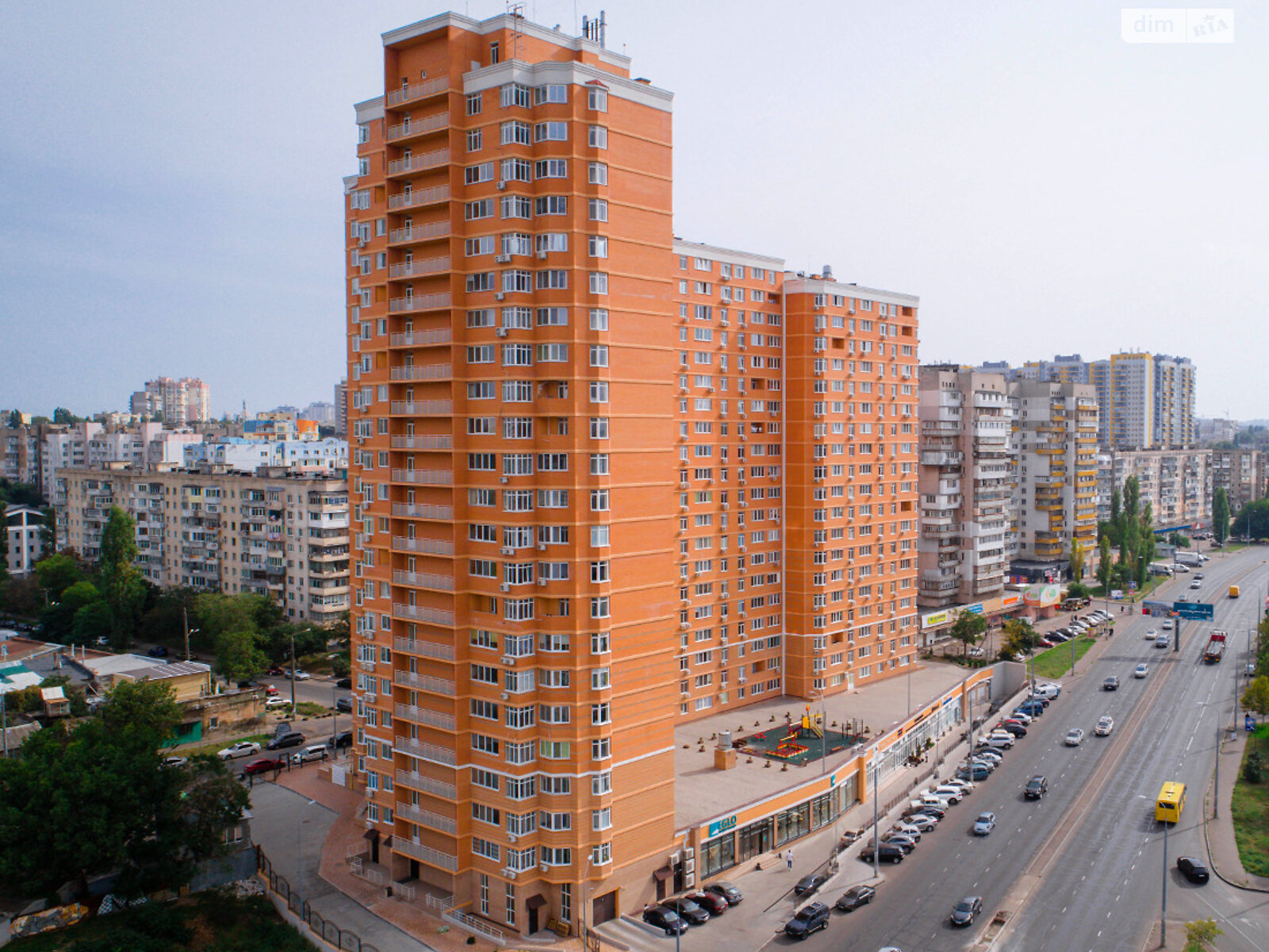 Продажа трехкомнатной квартиры в Одессе, на ул. Балковская 137Г, район Молдаванка фото 1 Продажа трехкомнатной квартиры в Одессе, на ул. Балковская 137Г, район Молдаванка фото 1