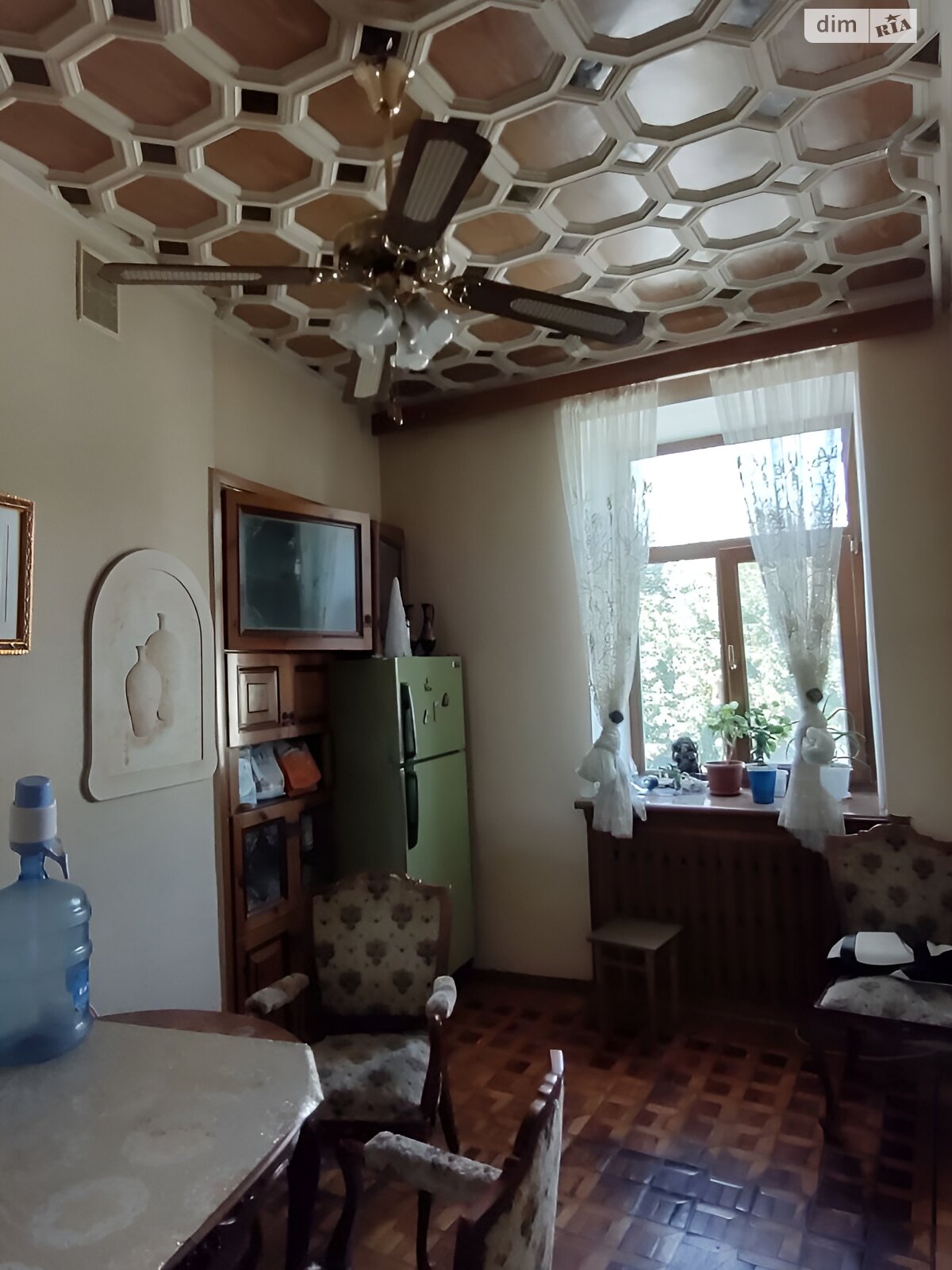 Продаж чотирикімнатної квартири в Одесі, на пров. Банний, район Молдаванка фото 1 Продаж чотирикімнатної квартири в Одесі, на пров. Банний, район Молдаванка фото 1
