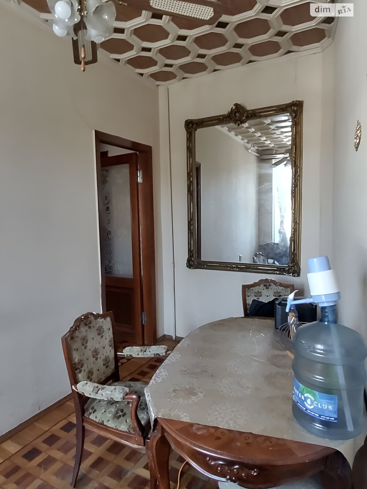 Продаж чотирикімнатної квартири в Одесі, на пров. Банний, район Молдаванка фото 1 Продаж чотирикімнатної квартири в Одесі, на пров. Банний, район Молдаванка фото 1