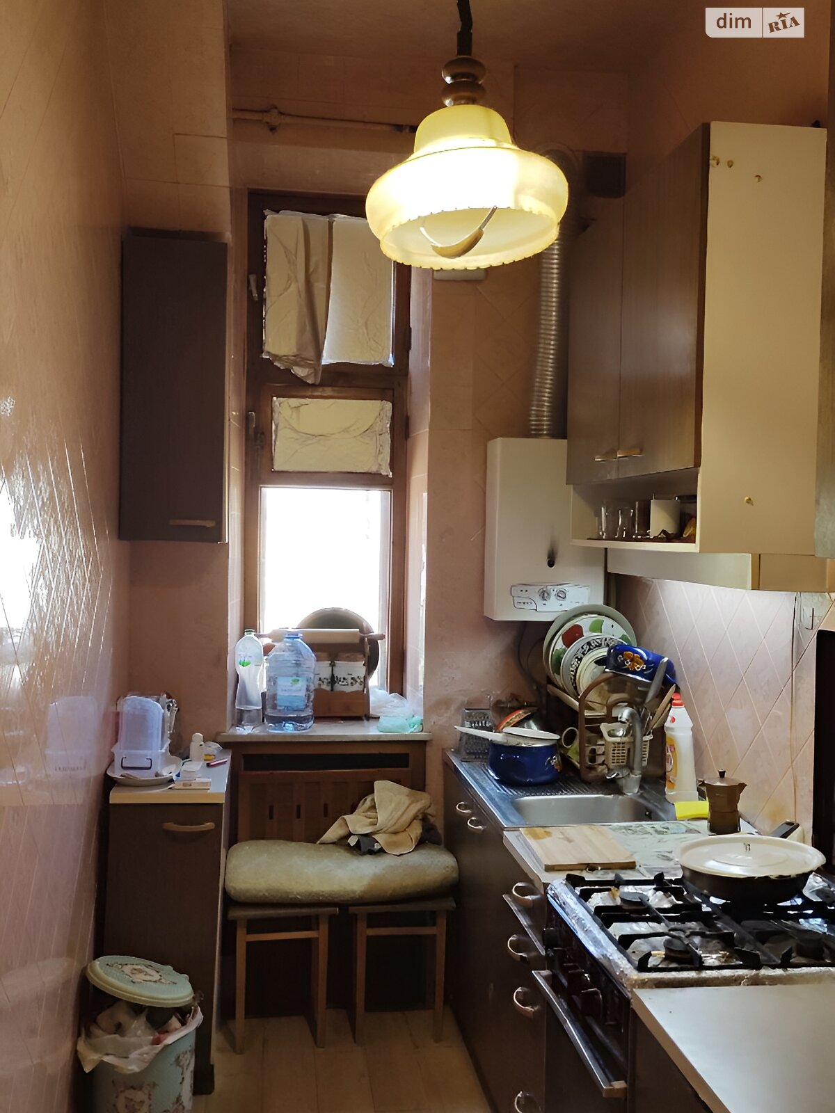 Продаж чотирикімнатної квартири в Одесі, на пров. Банний, район Молдаванка фото 1 Продаж чотирикімнатної квартири в Одесі, на пров. Банний, район Молдаванка фото 1