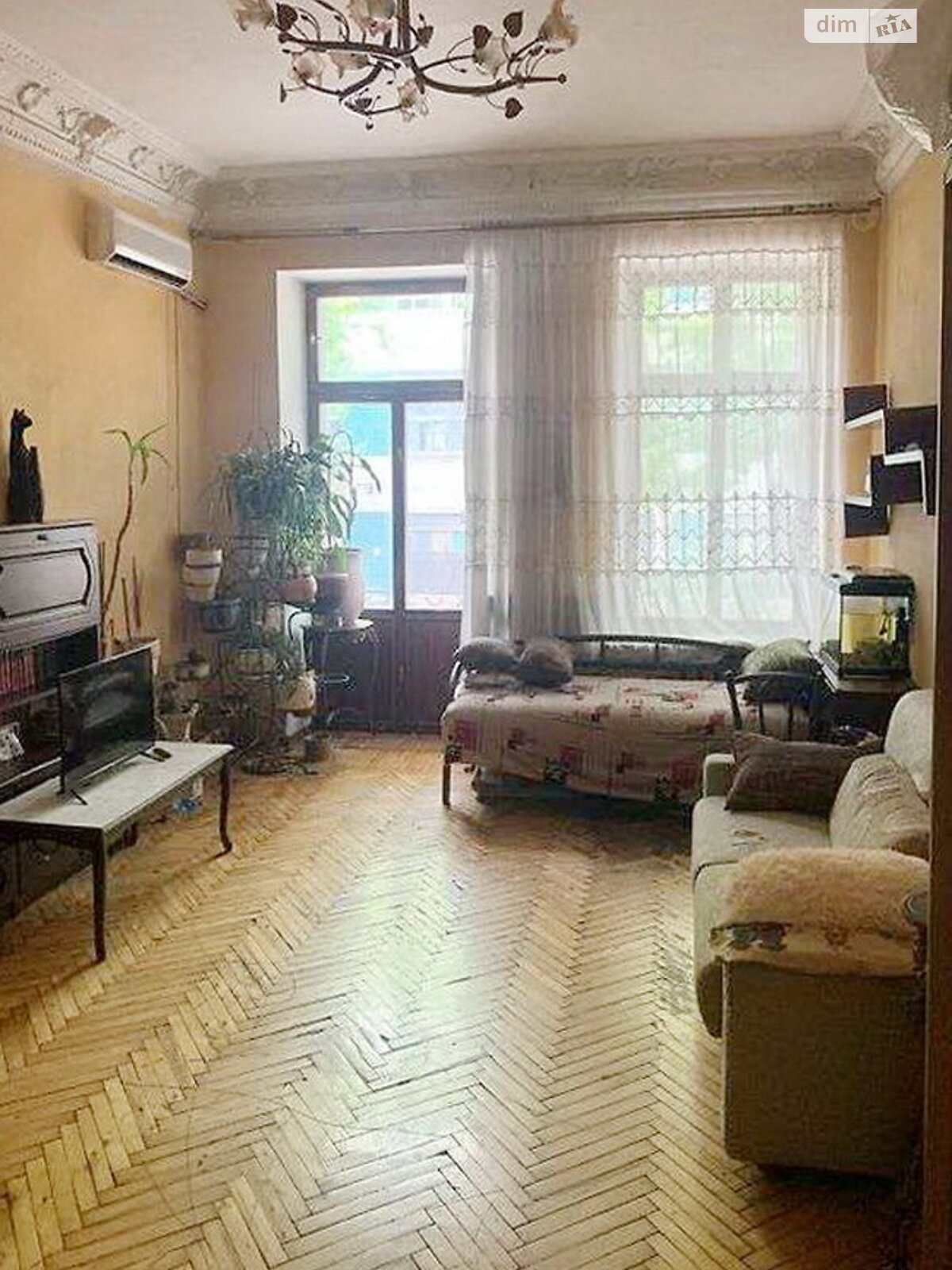 Продаж трикімнатної квартири в Одесі, на вул. Богдана Хмельницького 23, район Молдаванка фото 1 Продаж трикімнатної квартири в Одесі, на вул. Богдана Хмельницького 23, район Молдаванка фото 1