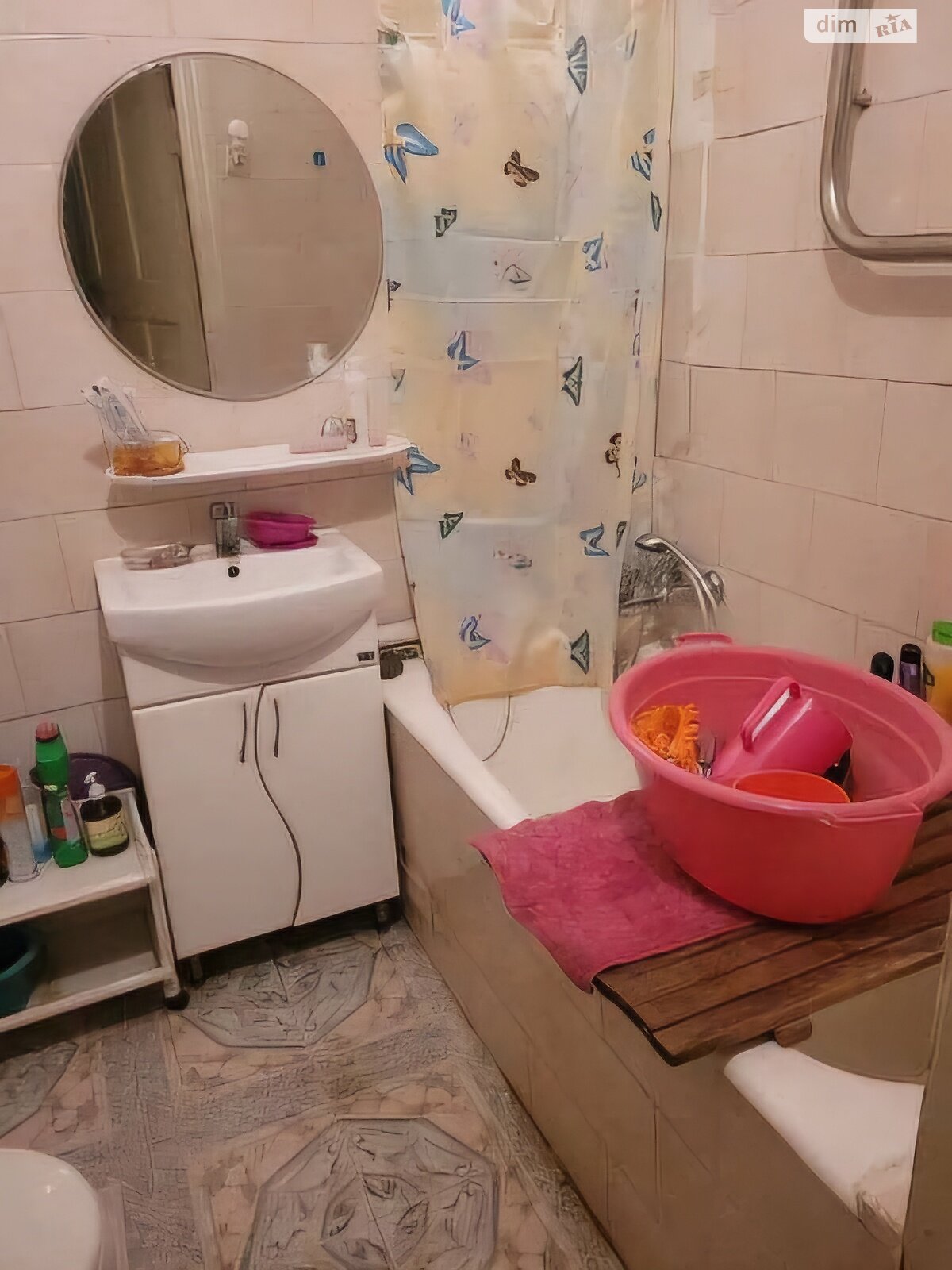 Продаж двокімнатної квартири в Одесі, на вул. Богдана Хмельницького, район Молдаванка фото 1 Продаж двокімнатної квартири в Одесі, на вул. Богдана Хмельницького, район Молдаванка фото 1