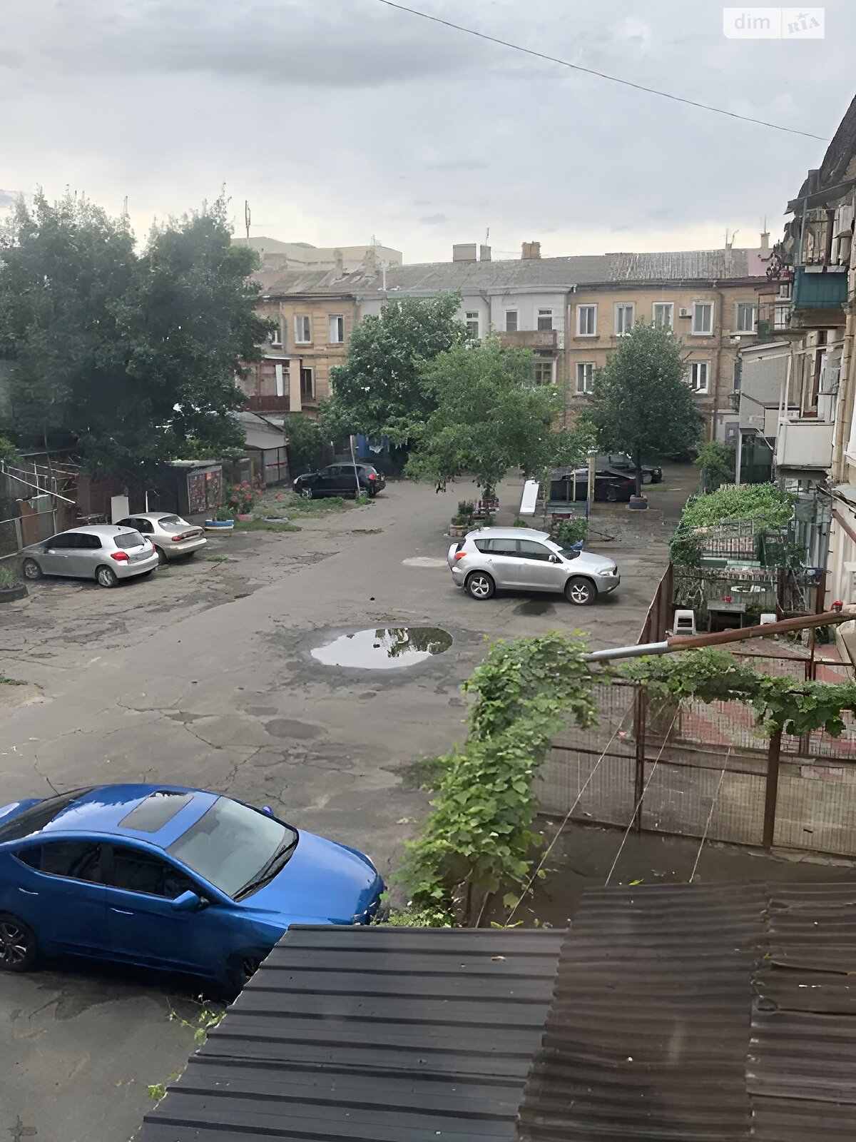 Продаж трикімнатної квартири в Одесі, на вул. Богдана Хмельницького 23, район Молдаванка фото 1 Продаж трикімнатної квартири в Одесі, на вул. Богдана Хмельницького 23, район Молдаванка фото 1
