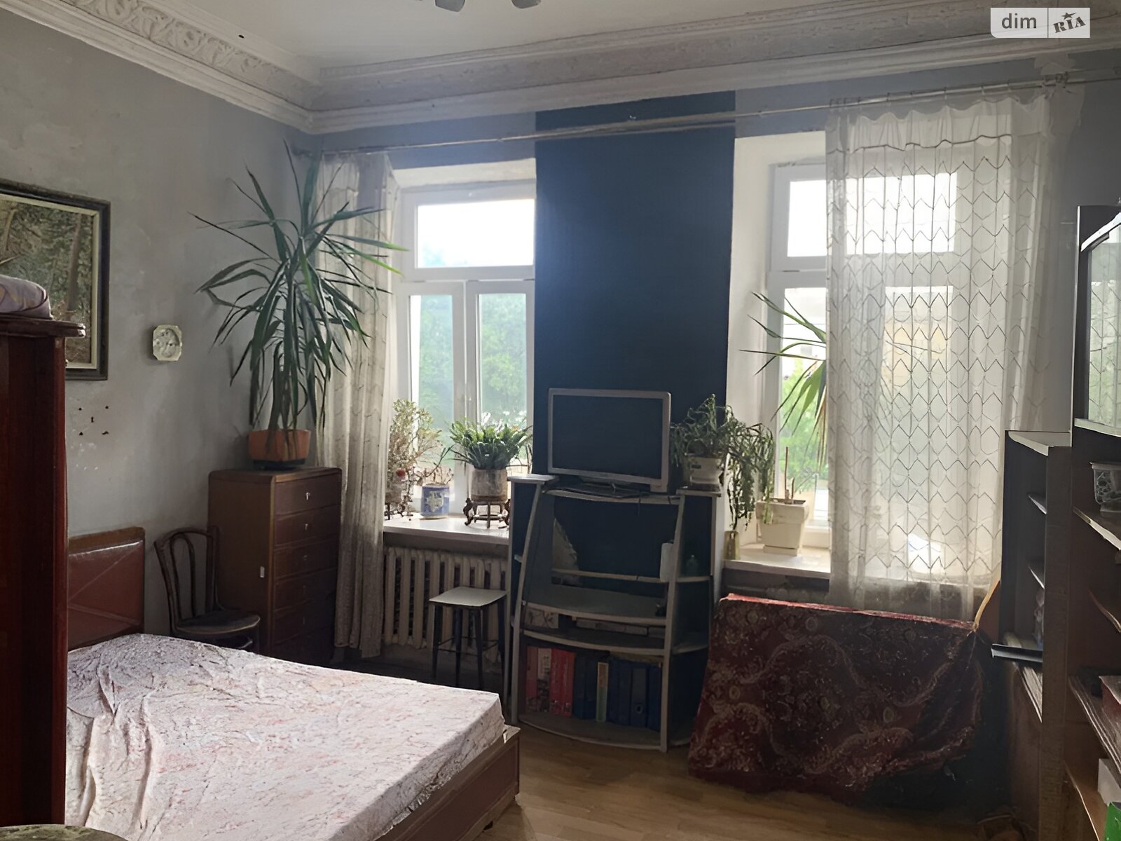 Продаж трикімнатної квартири в Одесі, на вул. Богдана Хмельницького 23, район Молдаванка фото 1 Продаж трикімнатної квартири в Одесі, на вул. Богдана Хмельницького 23, район Молдаванка фото 1