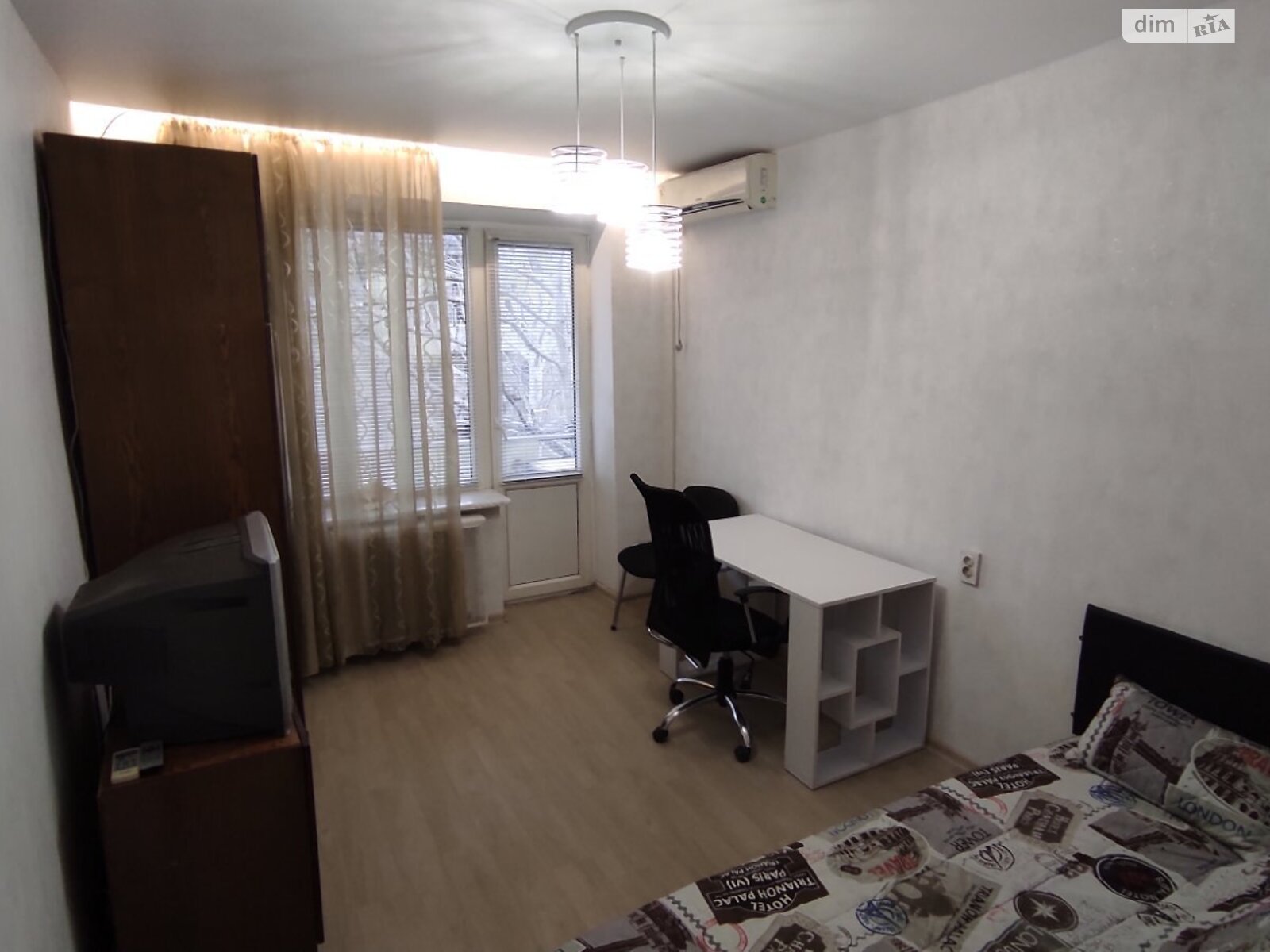 Продажа двухкомнатной квартиры в Одессе, на ул. Богдана Хмельницкого 40, район Молдаванка фото 1 Продажа двухкомнатной квартиры в Одессе, на ул. Богдана Хмельницкого 40, район Молдаванка фото 1