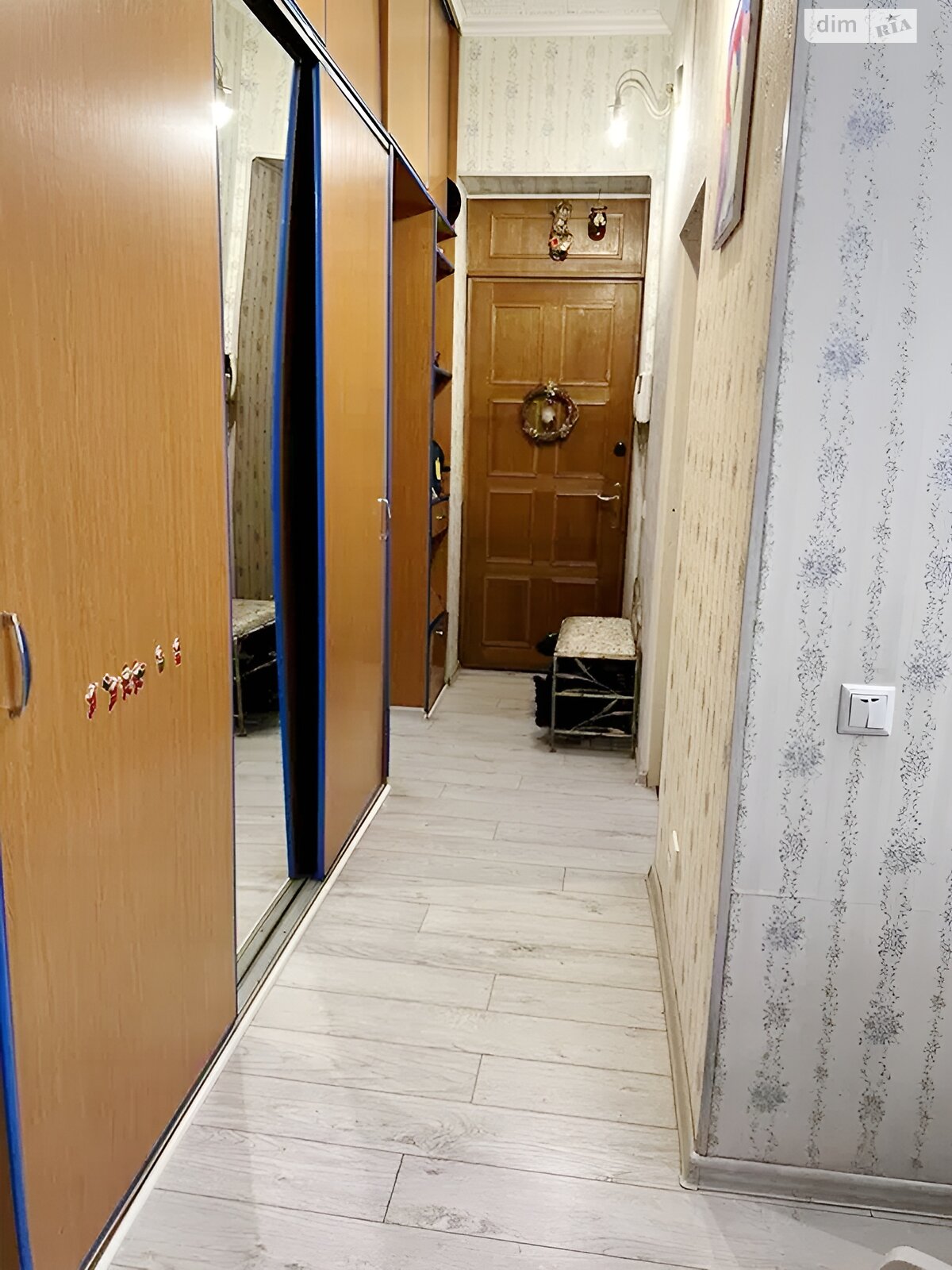 Продаж трикімнатної квартири в Одесі, на вул. Богдана Хмельницького 31, район Молдаванка фото 1 Продаж трикімнатної квартири в Одесі, на вул. Богдана Хмельницького 31, район Молдаванка фото 1