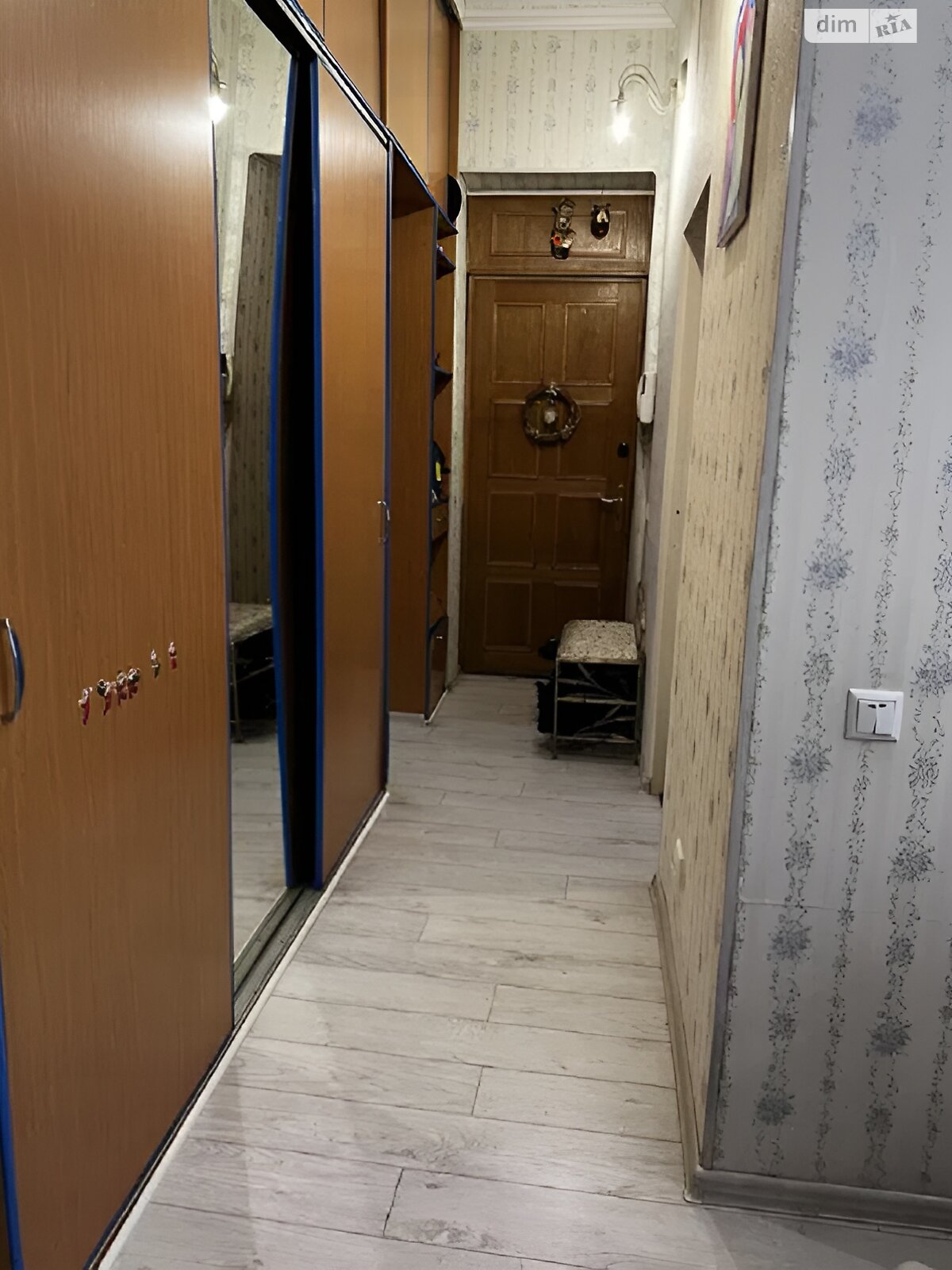 Продаж трикімнатної квартири в Одесі, на вул. Богдана Хмельницького 31, район Молдаванка фото 1 Продаж трикімнатної квартири в Одесі, на вул. Богдана Хмельницького 31, район Молдаванка фото 1