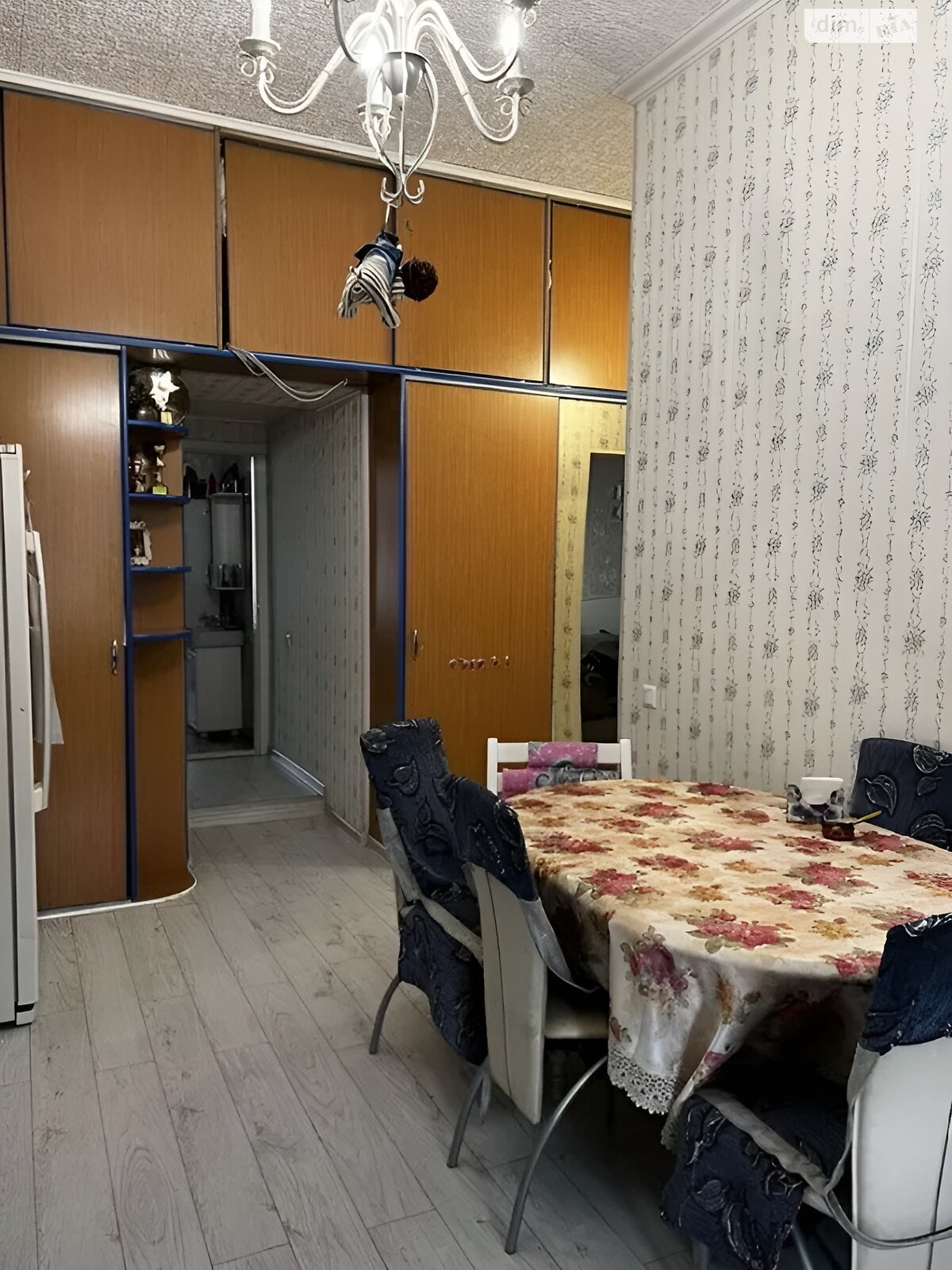Продаж трикімнатної квартири в Одесі, на вул. Богдана Хмельницького 31, район Молдаванка фото 1 Продаж трикімнатної квартири в Одесі, на вул. Богдана Хмельницького 31, район Молдаванка фото 1