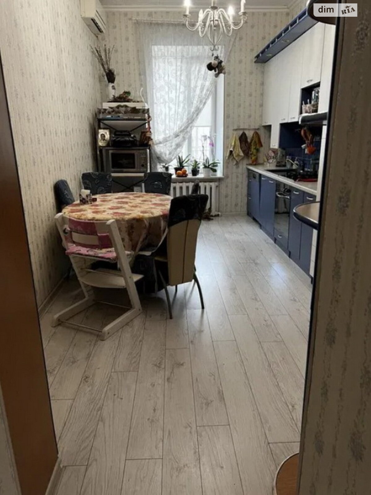 Продаж трикімнатної квартири в Одесі, на вул. Богдана Хмельницького 31, район Молдаванка фото 1 Продаж трикімнатної квартири в Одесі, на вул. Богдана Хмельницького 31, район Молдаванка фото 1