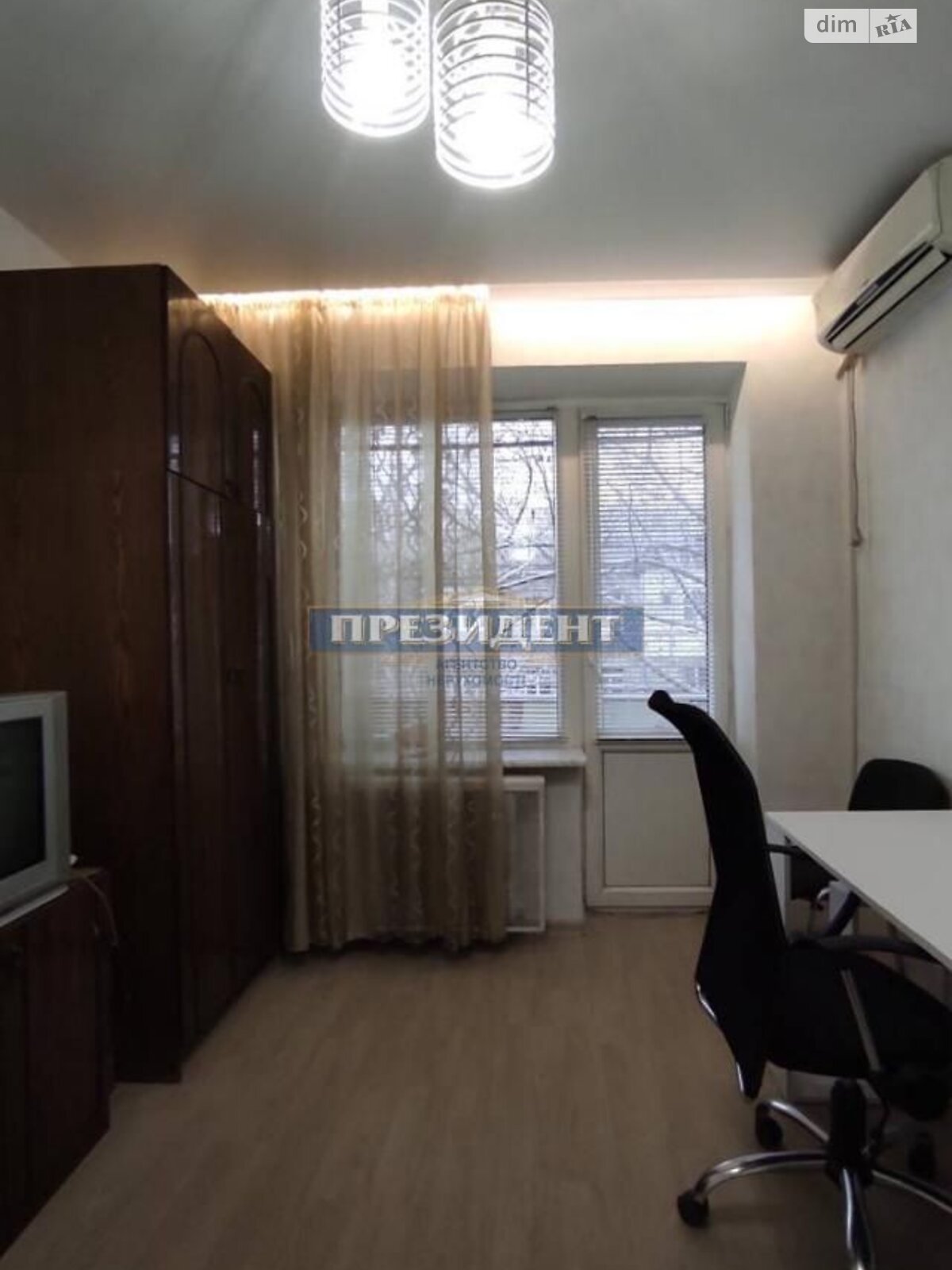 Продаж двокімнатної квартири в Одесі, на вул. Богдана Хмельницького, район Молдаванка фото 1 Продаж двокімнатної квартири в Одесі, на вул. Богдана Хмельницького, район Молдаванка фото 1