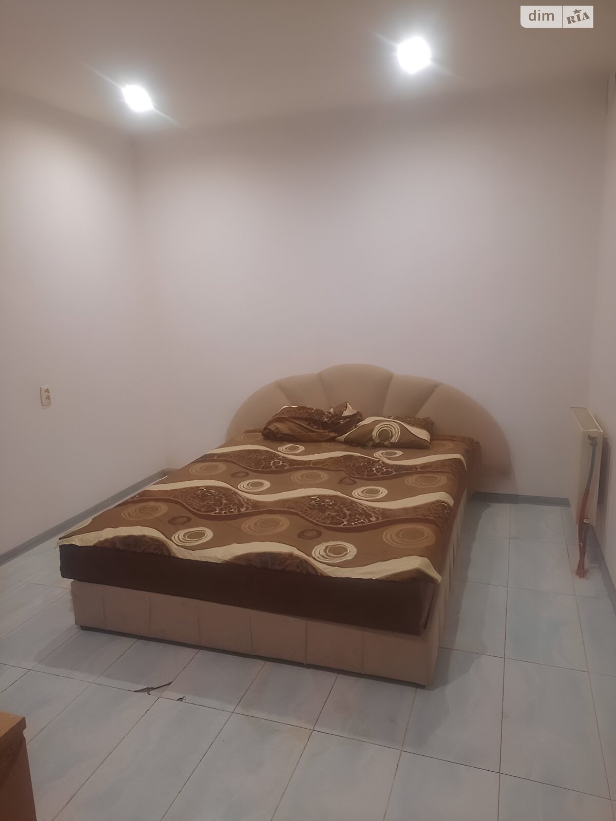 Продаж семикімнатної квартири в Одесі, на вул. Болгарська 28, район Молдаванка фото 1 Продаж семикімнатної квартири в Одесі, на вул. Болгарська 28, район Молдаванка фото 1