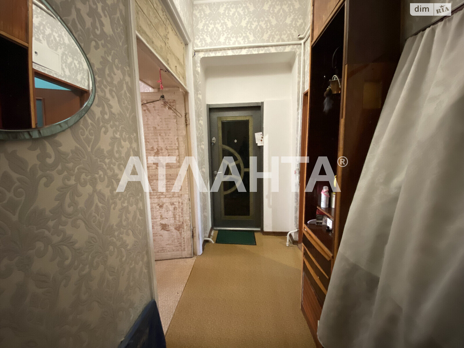 Продаж трикімнатної квартири в Одесі, на вул. Болгарська, район Молдаванка фото 1 Продаж трикімнатної квартири в Одесі, на вул. Болгарська, район Молдаванка фото 1