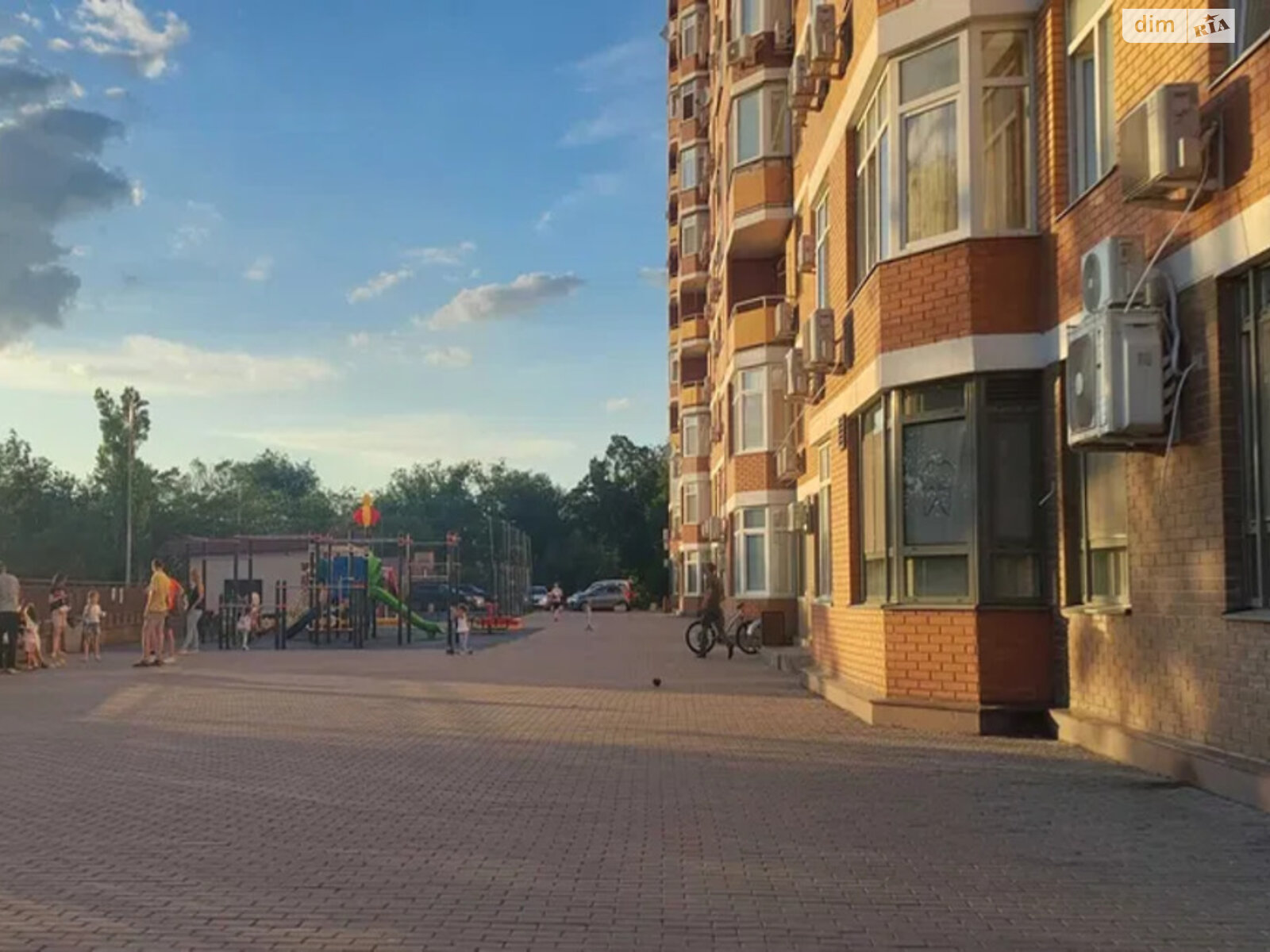 Продаж двокімнатної квартири в Одесі, на вул. Дюківська 5, район Молдаванка фото 1 Продаж двокімнатної квартири в Одесі, на вул. Дюківська 5, район Молдаванка фото 1