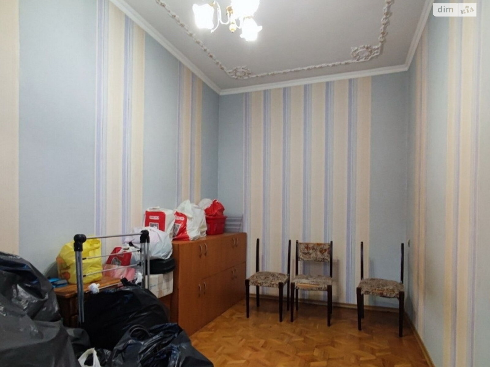 Продажа трехкомнатной квартиры в Одессе, на ул. Генерала Ватутина 9, район Молдаванка фото 1 Продажа трехкомнатной квартиры в Одессе, на ул. Генерала Ватутина 9, район Молдаванка фото 1