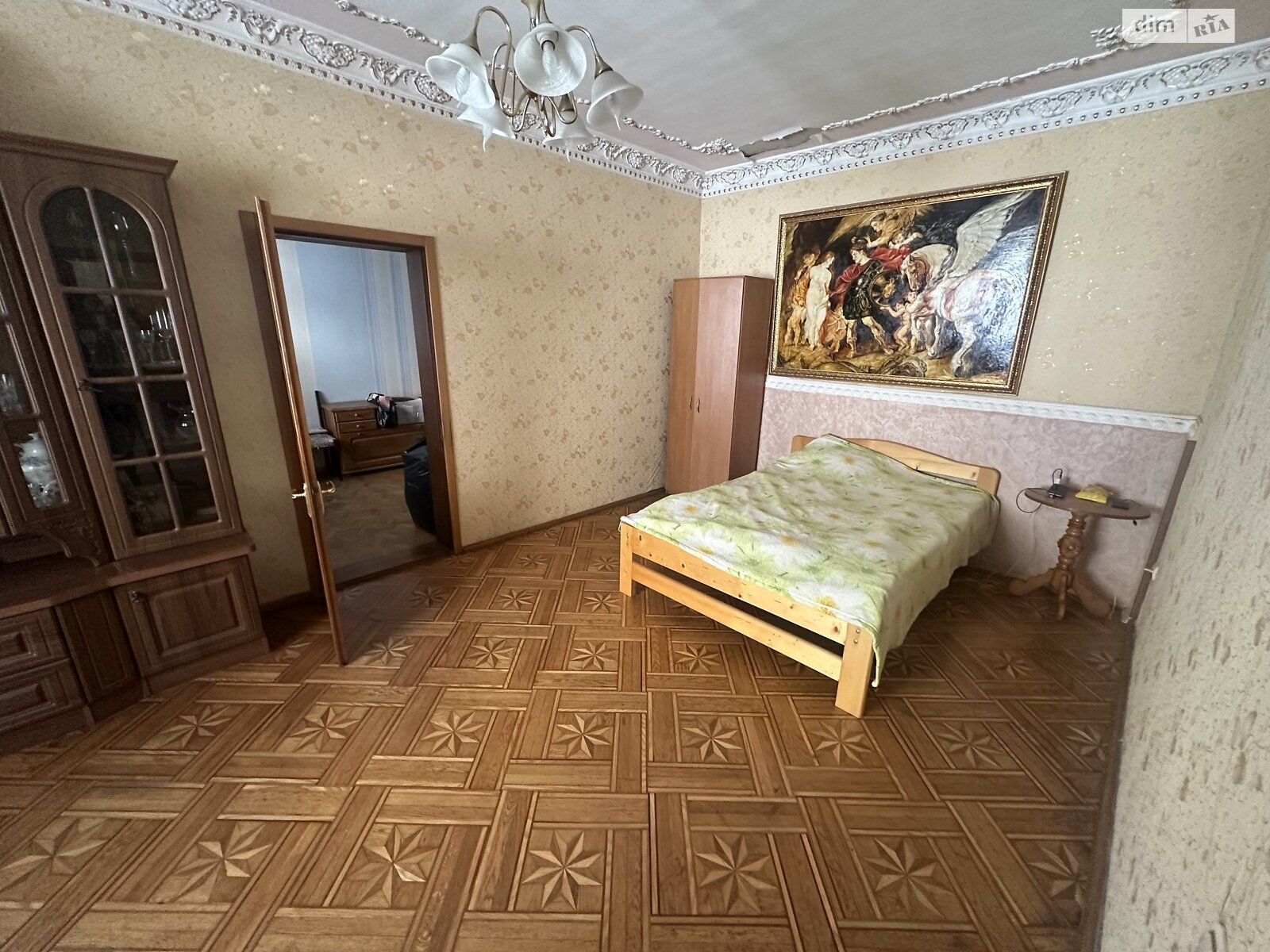 Продажа трехкомнатной квартиры в Одессе, на ул. Генерала Ватутина, район Молдаванка фото 1 Продажа трехкомнатной квартиры в Одессе, на ул. Генерала Ватутина, район Молдаванка фото 1