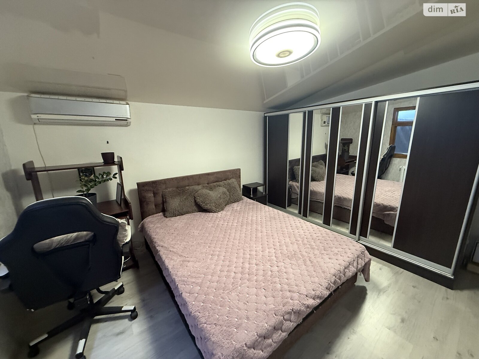 Продаж п`ятикімнатної квартири в Одесі, на вул. Геннадія Афанасьєва, район undefined фото 1 Продаж п`ятикімнатної квартири в Одесі, на вул. Геннадія Афанасьєва, район undefined фото 1