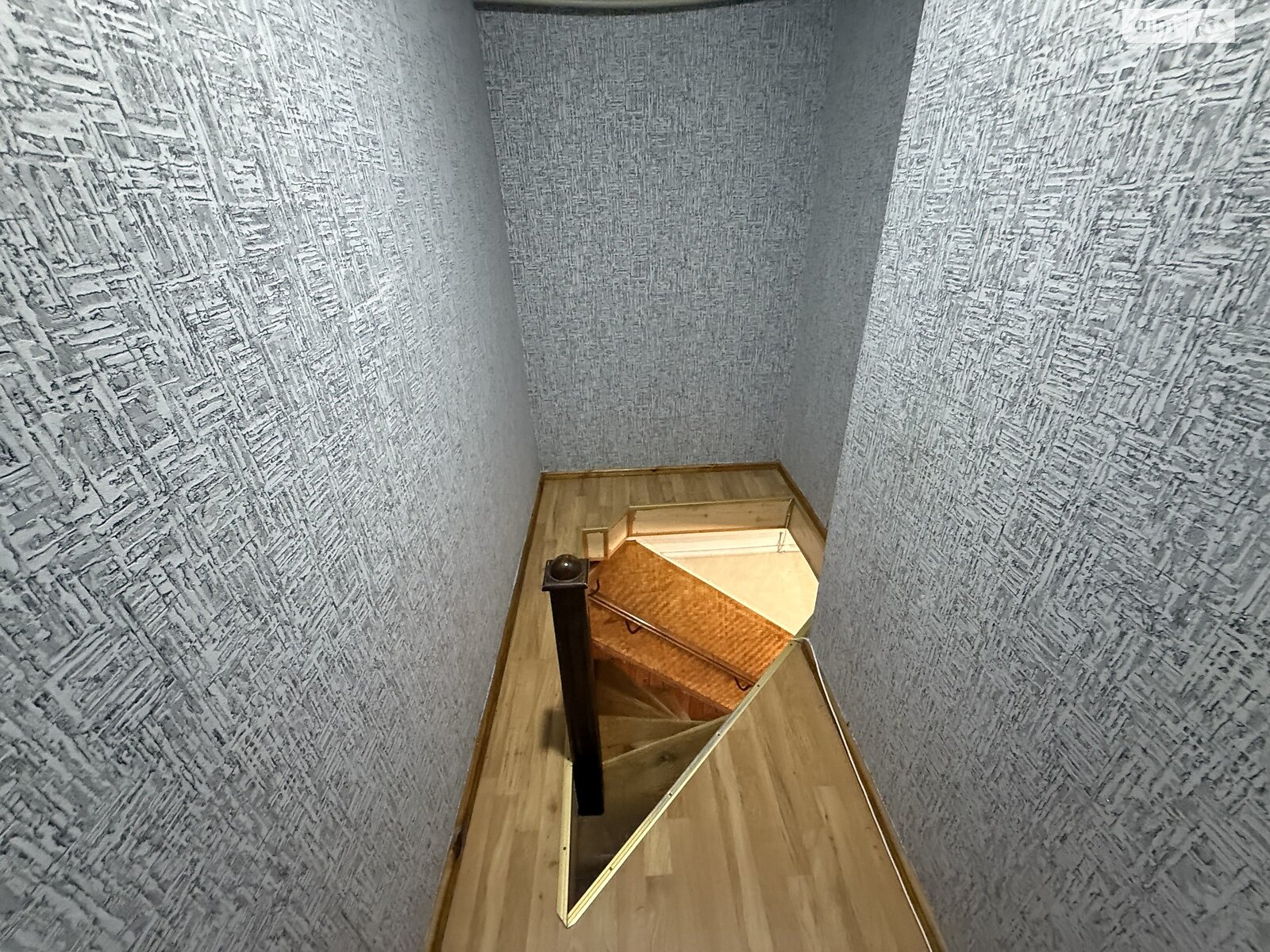 Продаж п`ятикімнатної квартири в Одесі, на вул. Геннадія Афанасьєва, район undefined фото 1 Продаж п`ятикімнатної квартири в Одесі, на вул. Геннадія Афанасьєва, район undefined фото 1