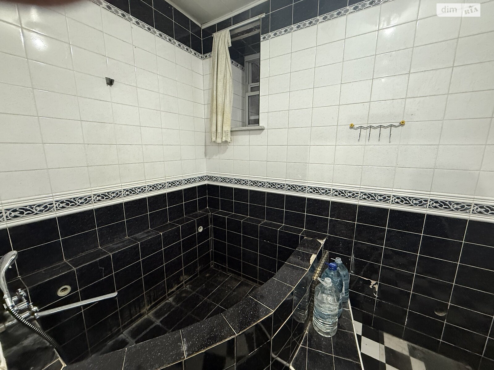 Продаж п`ятикімнатної квартири в Одесі, на вул. Геннадія Афанасьєва, район undefined фото 1 Продаж п`ятикімнатної квартири в Одесі, на вул. Геннадія Афанасьєва, район undefined фото 1