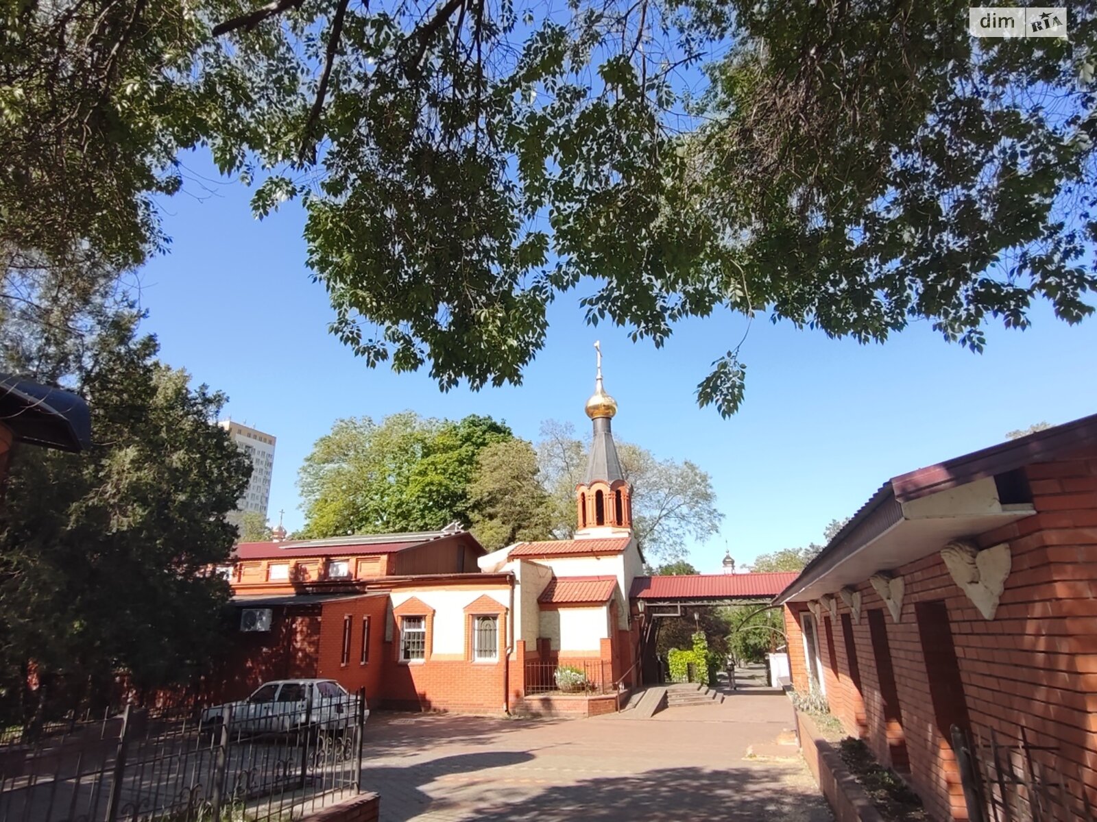 Продаж трикімнатної квартири в Одесі, на вул. Головківська, район Молдаванка фото 1 Продаж трикімнатної квартири в Одесі, на вул. Головківська, район Молдаванка фото 1