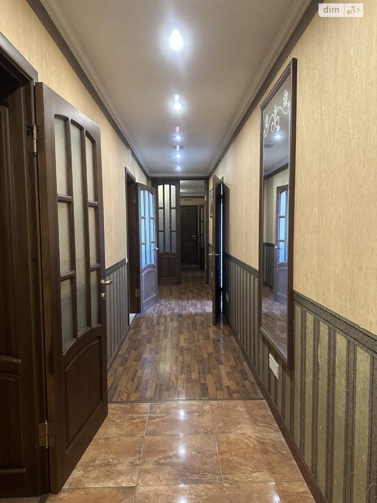 Продажа пятикомнатной квартиры в Одессе, на ул. Косвенная 78А, район Молдаванка фото 1 Продажа пятикомнатной квартиры в Одессе, на ул. Косвенная 78А, район Молдаванка фото 1