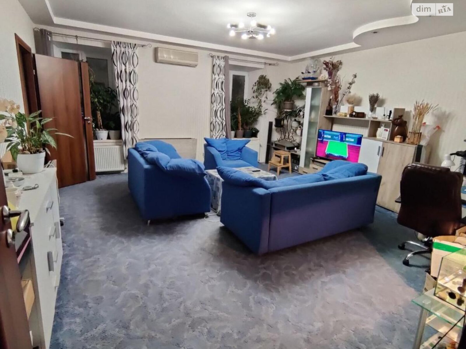 Продаж трикімнатної квартири в Одесі, на вул. Сєрова, район Молдаванка фото 1 Продаж трикімнатної квартири в Одесі, на вул. Сєрова, район Молдаванка фото 1