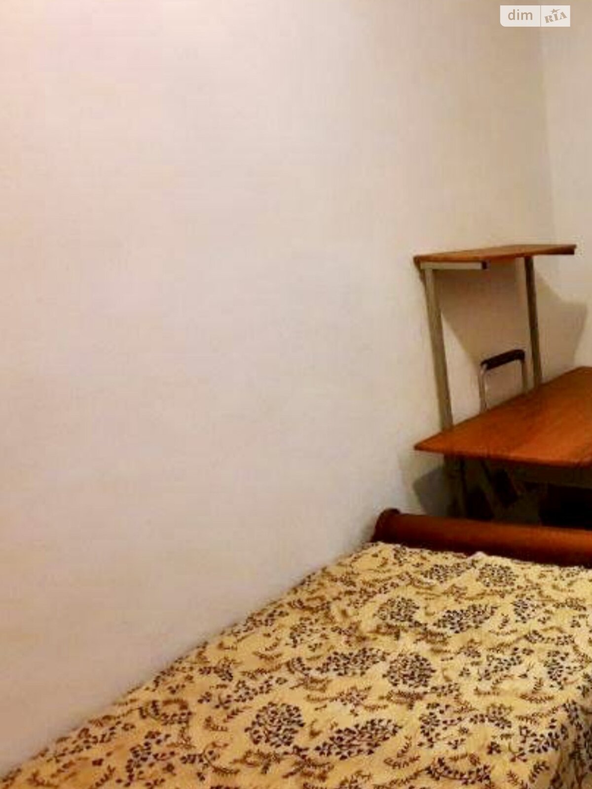 Продаж трикімнатної квартири в Одесі, на пл. Михайлівська, район Молдаванка фото 1 Продаж трикімнатної квартири в Одесі, на пл. Михайлівська, район Молдаванка фото 1
