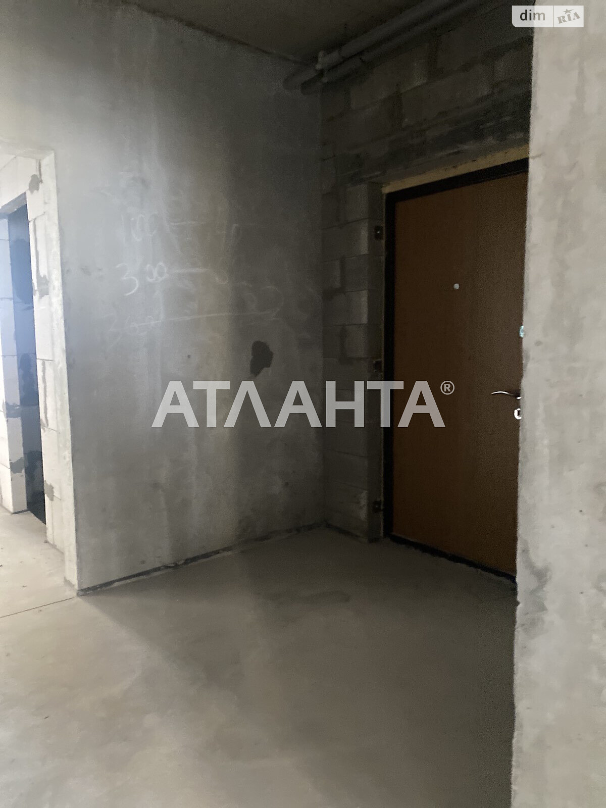 Продажа трехкомнатной квартиры в Одессе, на ул. Михайловская, район Молдаванка фото 1 Продажа трехкомнатной квартиры в Одессе, на ул. Михайловская, район Молдаванка фото 1