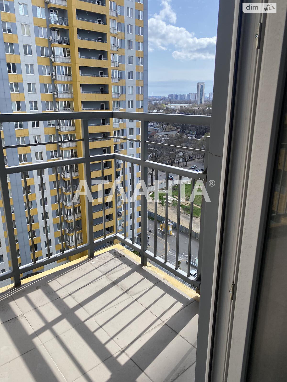 Продажа трехкомнатной квартиры в Одессе, на ул. Михайловская, район Молдаванка фото 1 Продажа трехкомнатной квартиры в Одессе, на ул. Михайловская, район Молдаванка фото 1