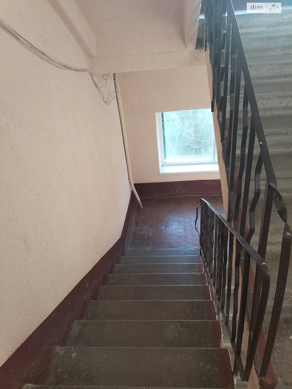 Продаж чотирикімнатної квартири в Одесі, на вул. Комітетська 17/19, район Молдаванка фото 1 Продаж чотирикімнатної квартири в Одесі, на вул. Комітетська 17/19, район Молдаванка фото 1