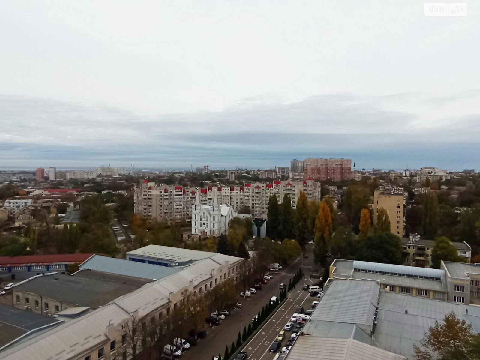 Продажа трехкомнатной квартиры в Одессе, на ул. Прохоровская 40, район Молдаванка фото 1