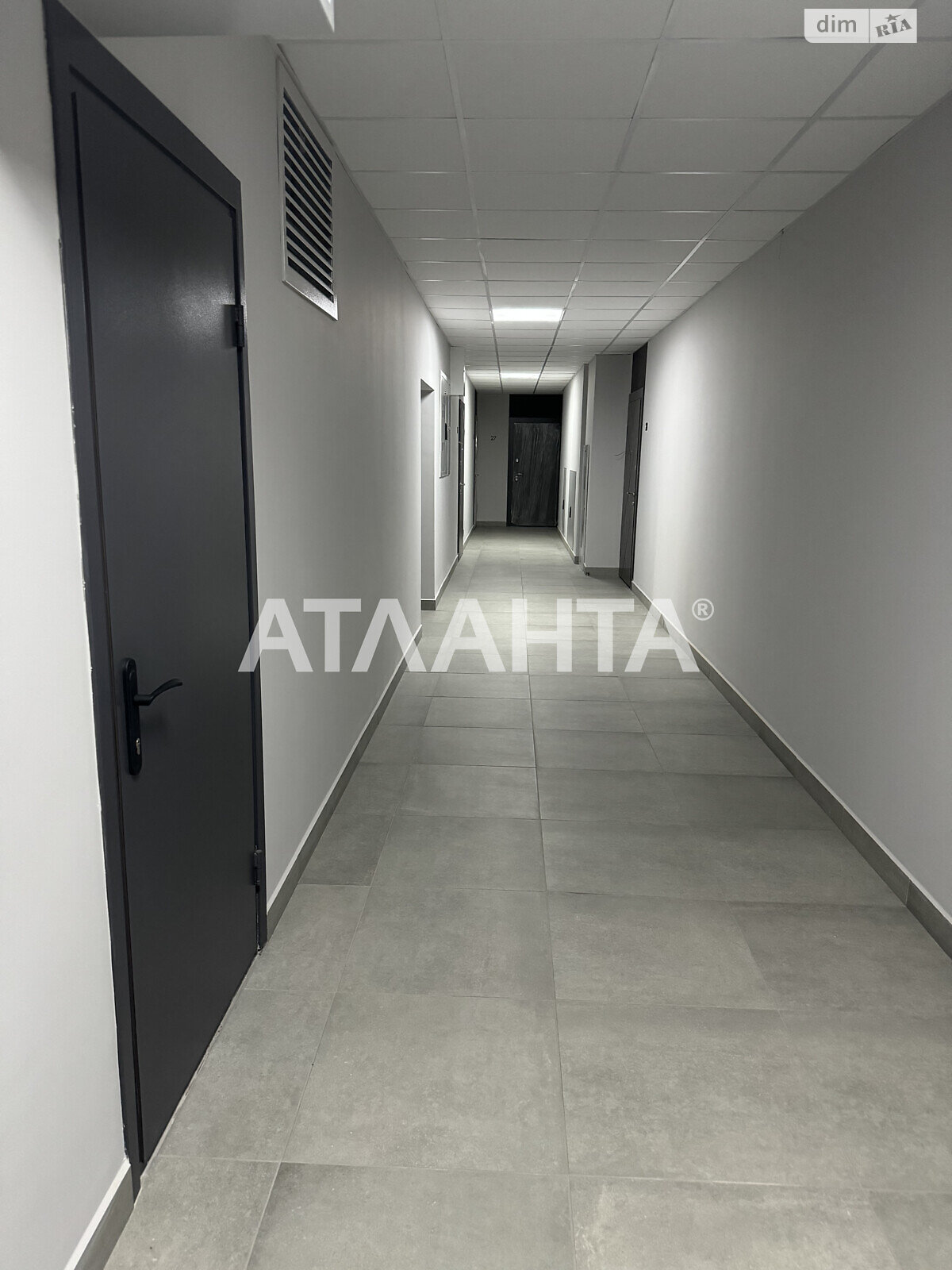 Продаж трикімнатної квартири в Одесі, на вул. Прохоровська, район Молдаванка фото 1 Продаж трикімнатної квартири в Одесі, на вул. Прохоровська, район Молдаванка фото 1