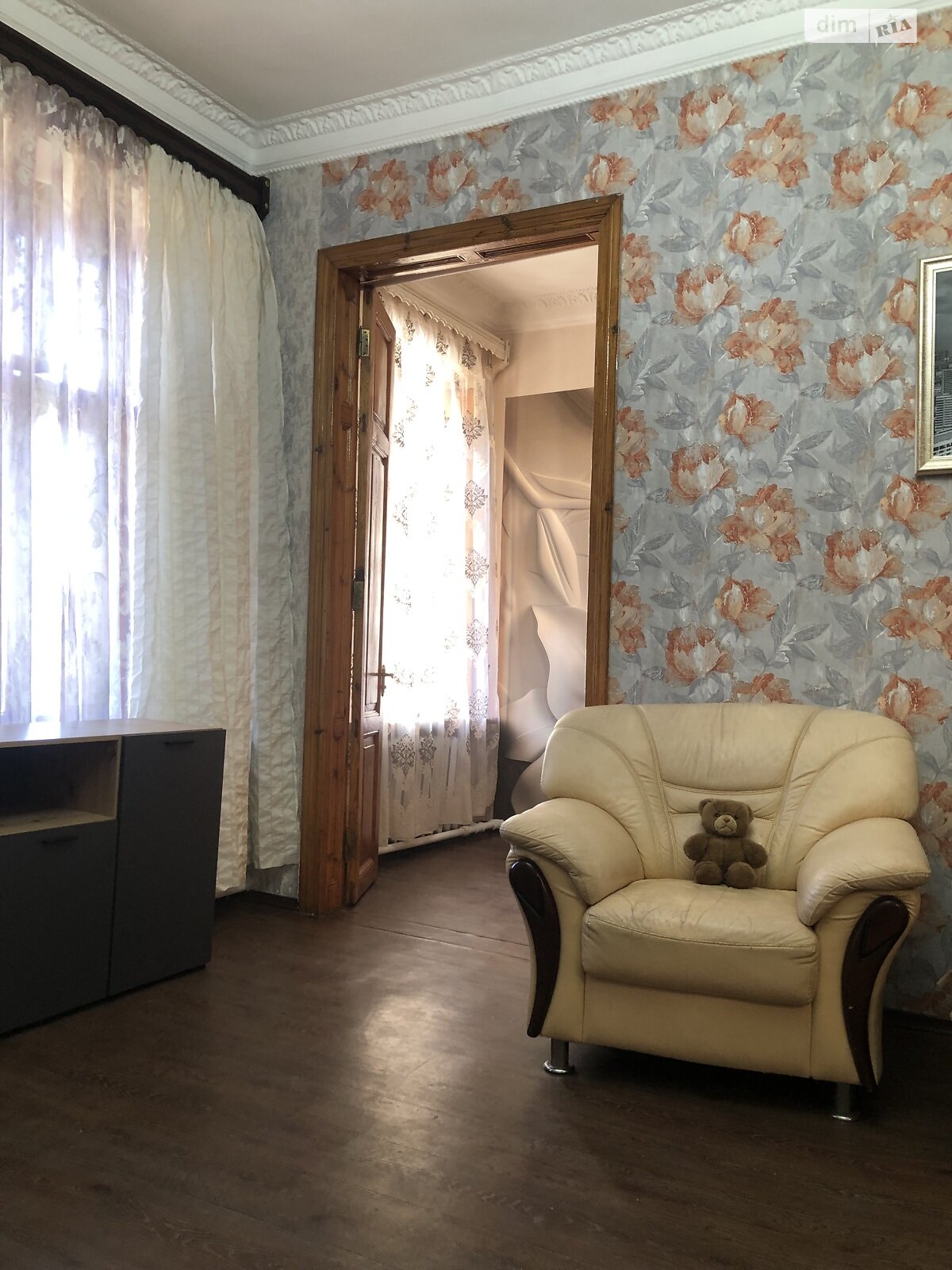 Продаж трикімнатної квартири в Одесі, на вул. Прохоровська 15, район Молдаванка фото 1