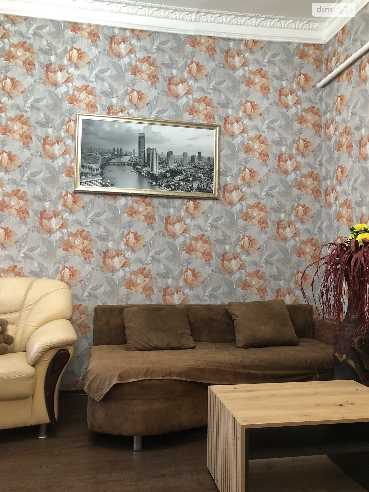 Продаж трикімнатної квартири в Одесі, на вул. Прохоровська 15, район Молдаванка фото 1