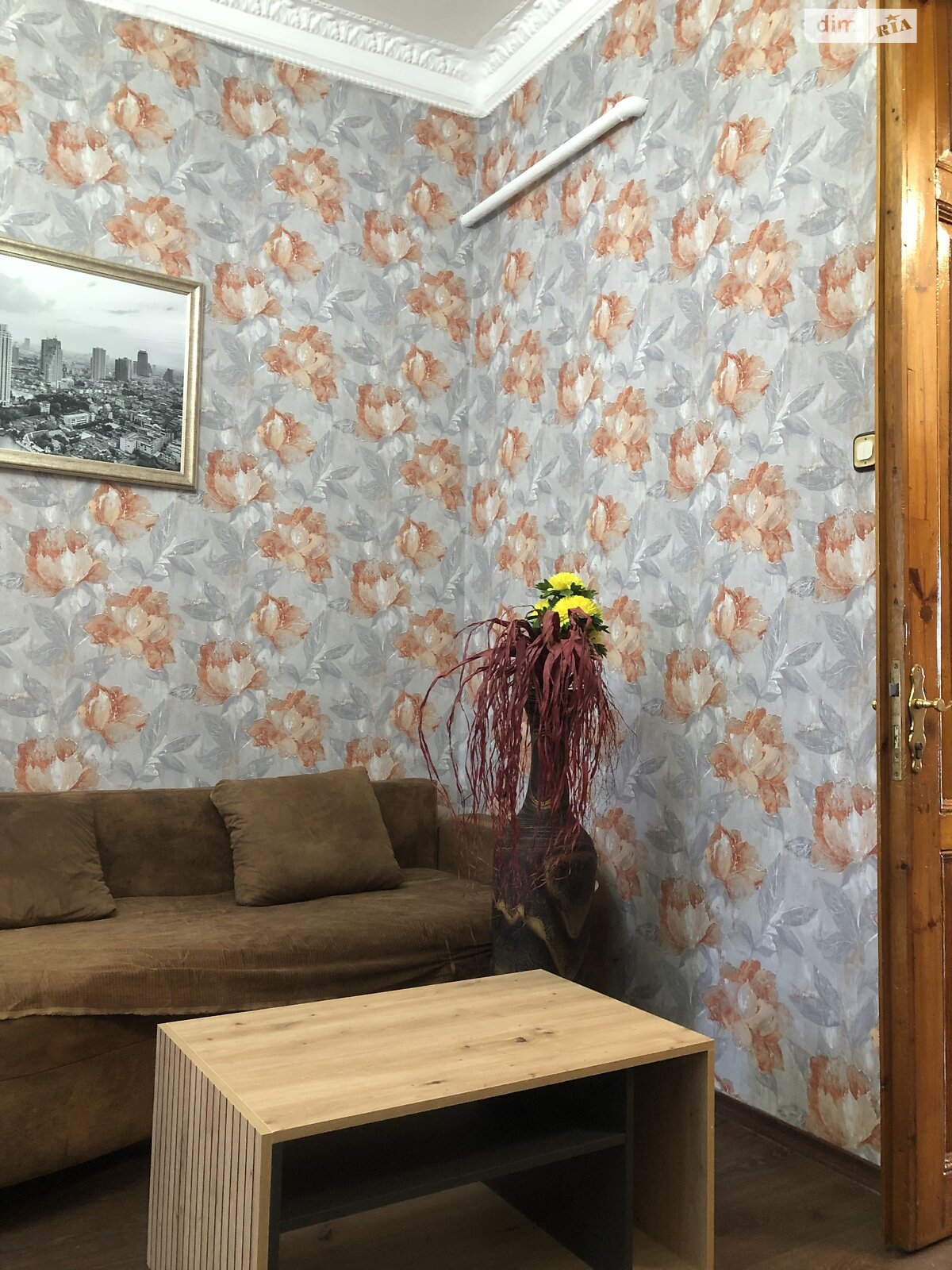 Продаж трикімнатної квартири в Одесі, на вул. Прохоровська 15, район Молдаванка фото 1