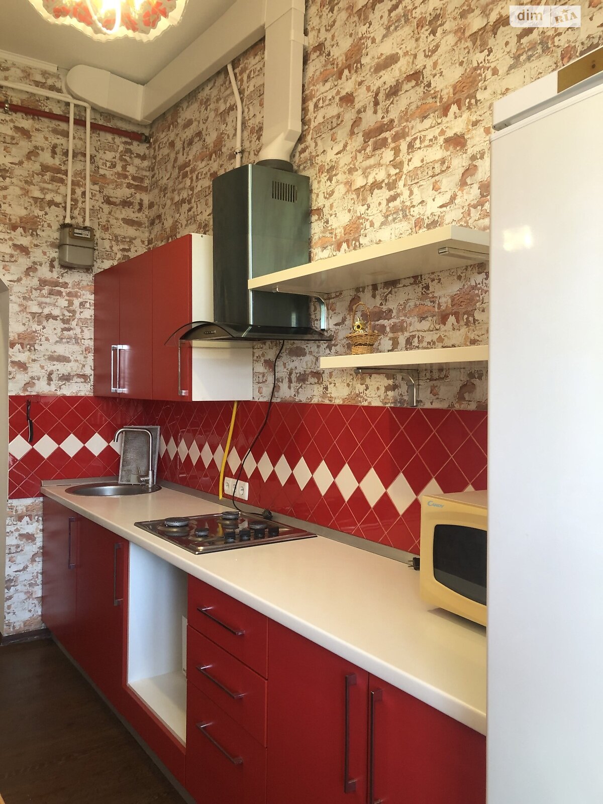 Продаж трикімнатної квартири в Одесі, на вул. Прохоровська 15, район Молдаванка фото 1