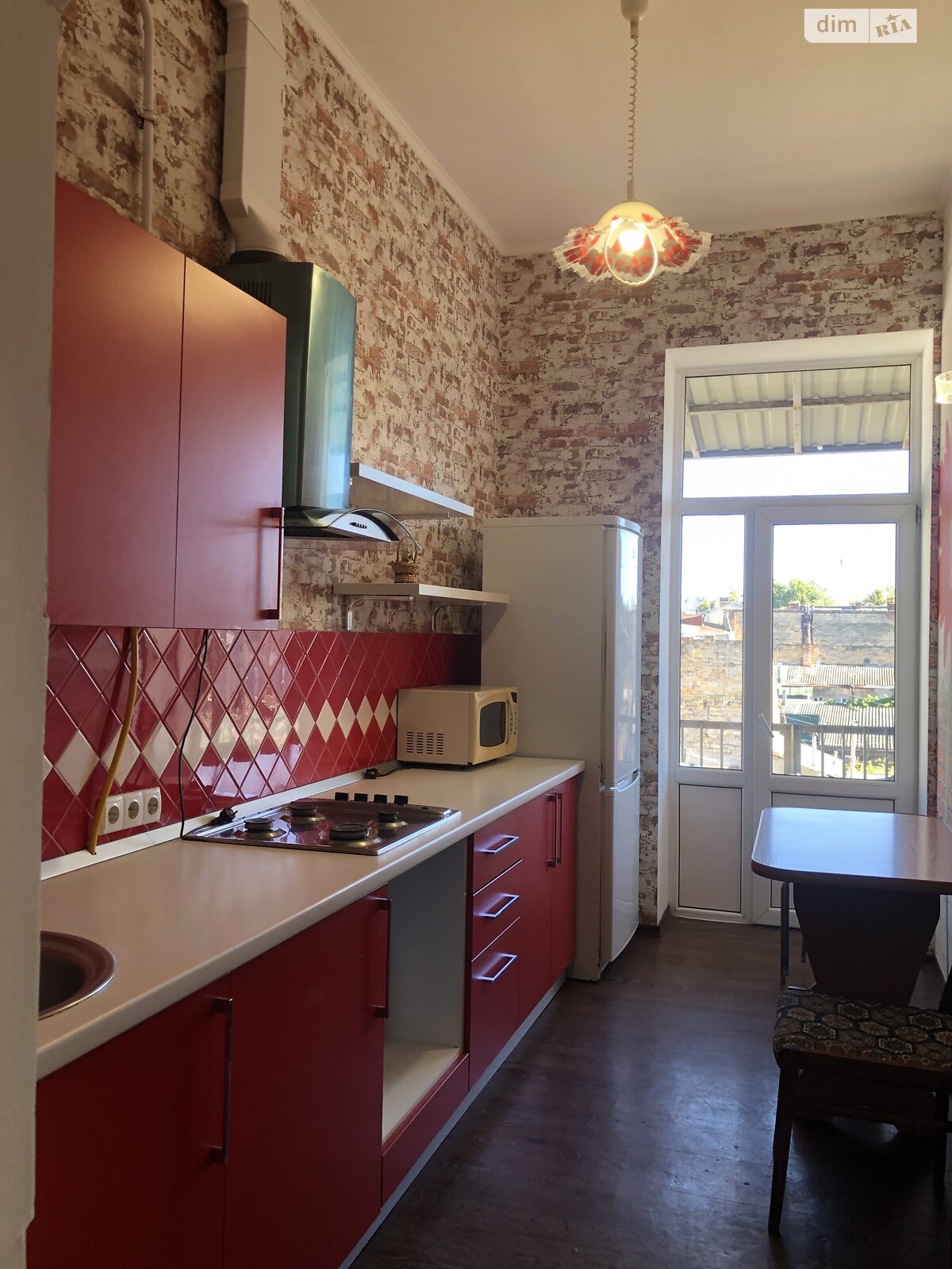 Продаж трикімнатної квартири в Одесі, на вул. Прохоровська 15, район Молдаванка фото 1