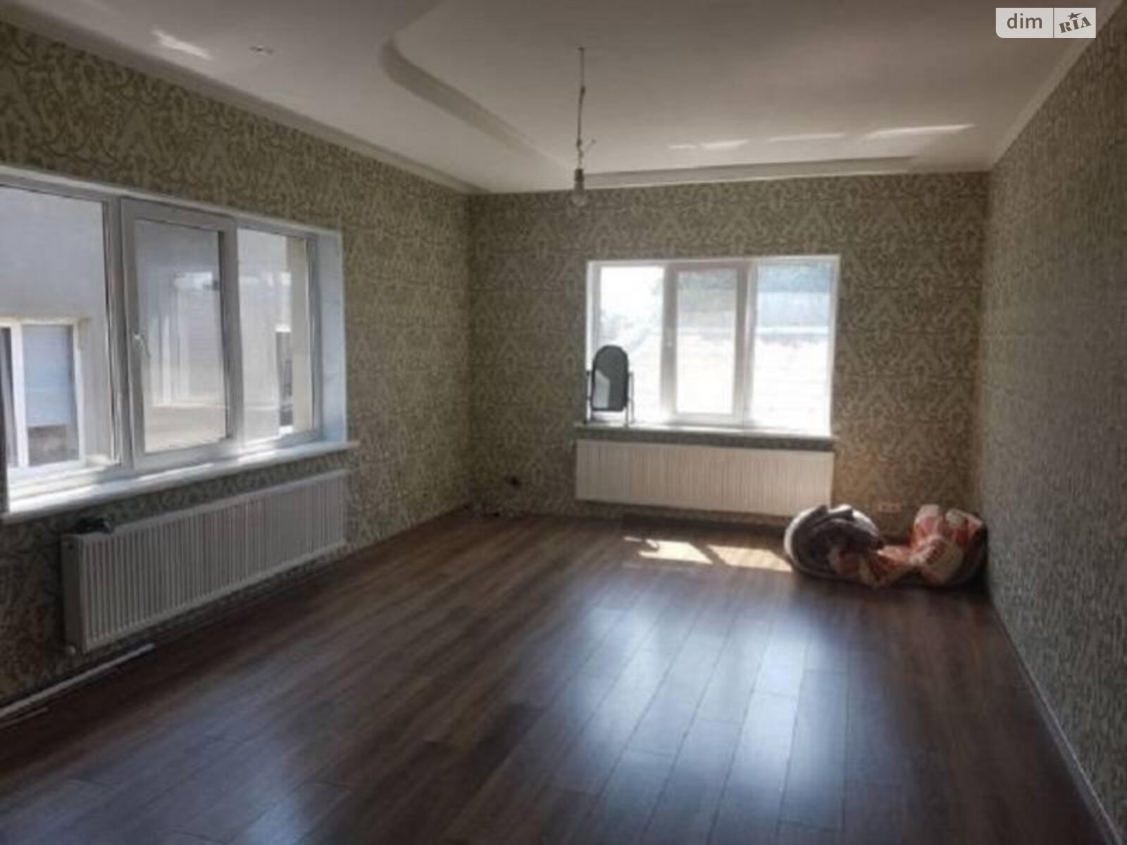 Продажа четырехкомнатной квартиры в Одессе, на ул. Радужная, район Молдаванка фото 1