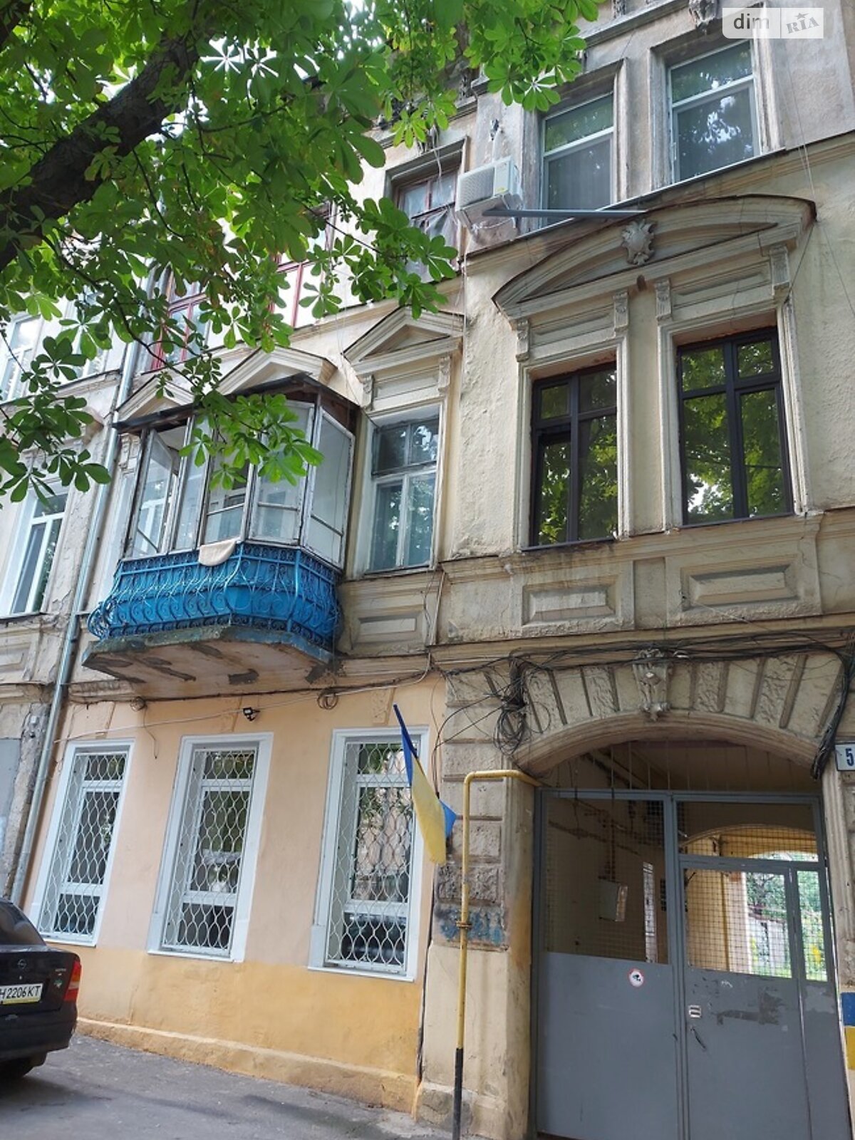 Продаж двокімнатної квартири в Одесі, на вул. Разумовська 5, район Молдаванка фото 1 Продаж двокімнатної квартири в Одесі, на вул. Разумовська 5, район Молдаванка фото 1