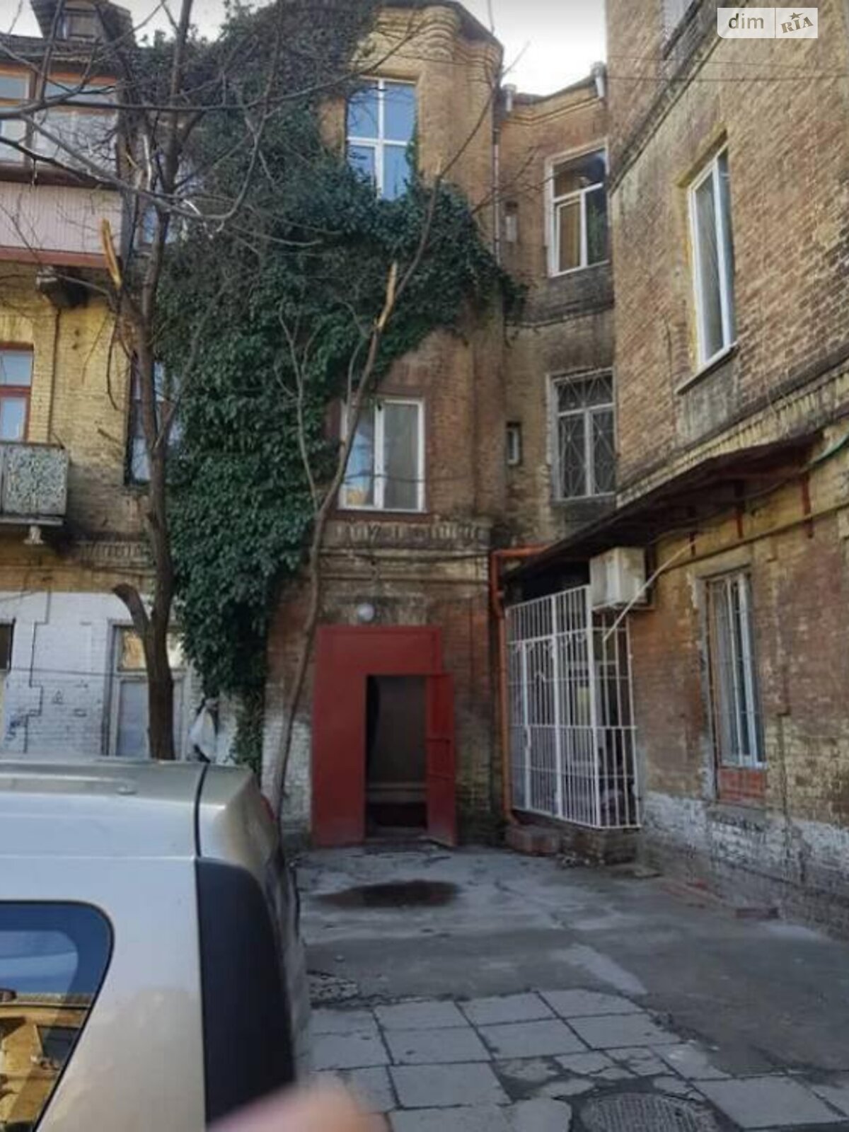 Продаж трикімнатної квартири в Одесі, на 1-й пров. Розумовський, район Молдаванка фото 1