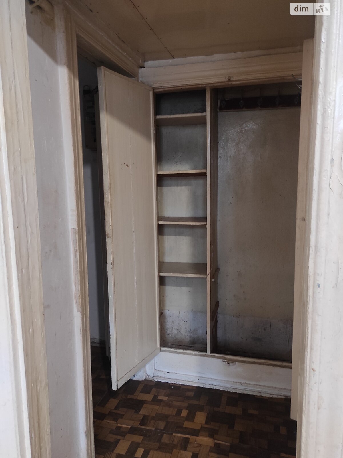 Продаж двокімнатної квартири в Одесі, на сквер Серединський 3, район Молдаванка фото 1 Продаж двокімнатної квартири в Одесі, на сквер Серединський 3, район Молдаванка фото 1