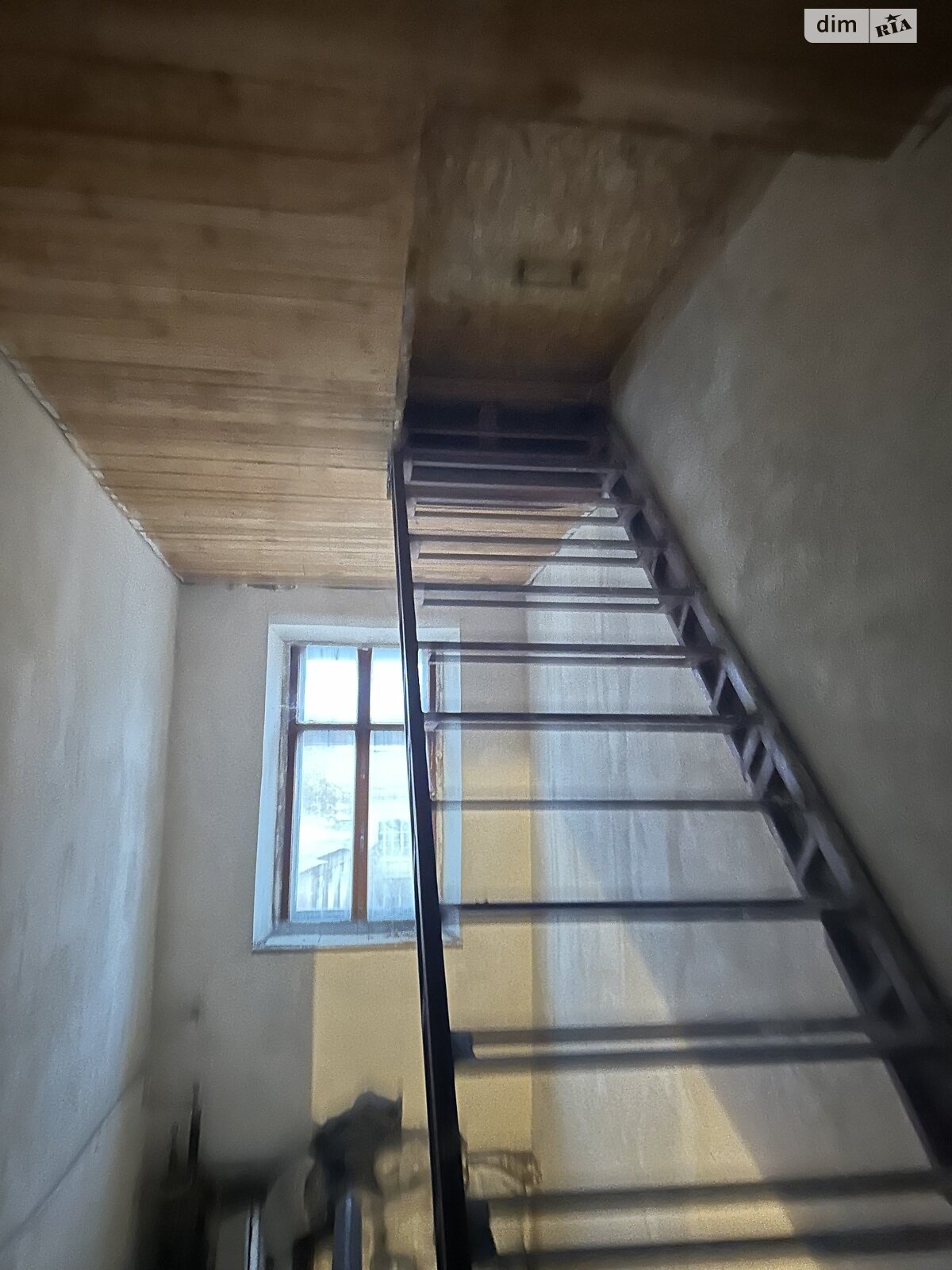 Продажа пятикомнатной квартиры в Одессе, на ул. Серова, район Молдаванка фото 1 Продажа пятикомнатной квартиры в Одессе, на ул. Серова, район Молдаванка фото 1