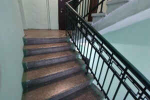 Продажа однокомнатной квартиры в Одессе, на ул. Средняя, район Молдаванка фото 2