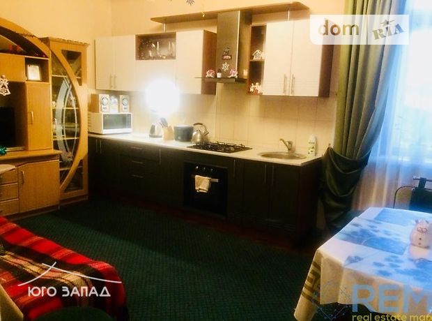 Продажа трехкомнатной квартиры в Одессе, на пер. Лопатто 14, район Молдаванка фото 1 Продажа трехкомнатной квартиры в Одессе, на пер. Лопатто 14, район Молдаванка фото 1