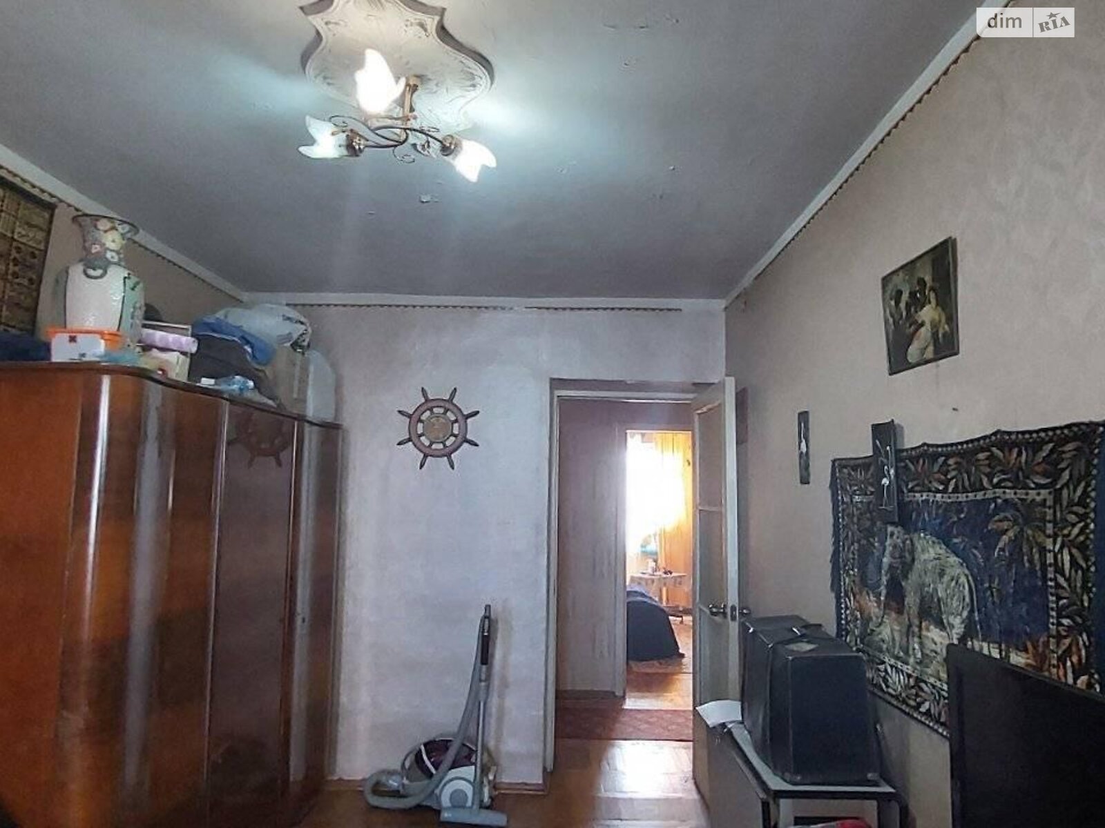 Продажа четырехкомнатной квартиры в Одессе, на ул. Комитетская, район Молдаванка фото 1