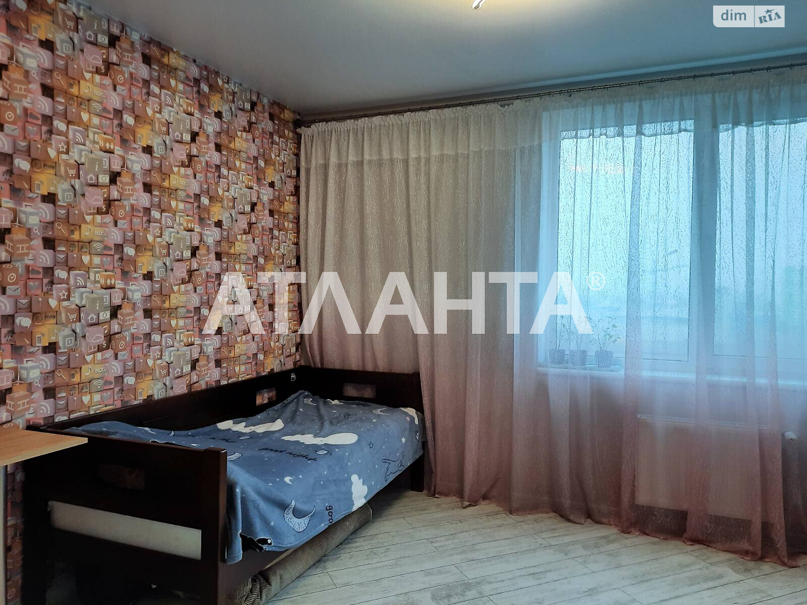Продажа трехкомнатной квартиры в Лиманке, на проспект Небесної Сотні 111, фото 1 Продажа трехкомнатной квартиры в Лиманке, на проспект Небесної Сотні 111, фото 1