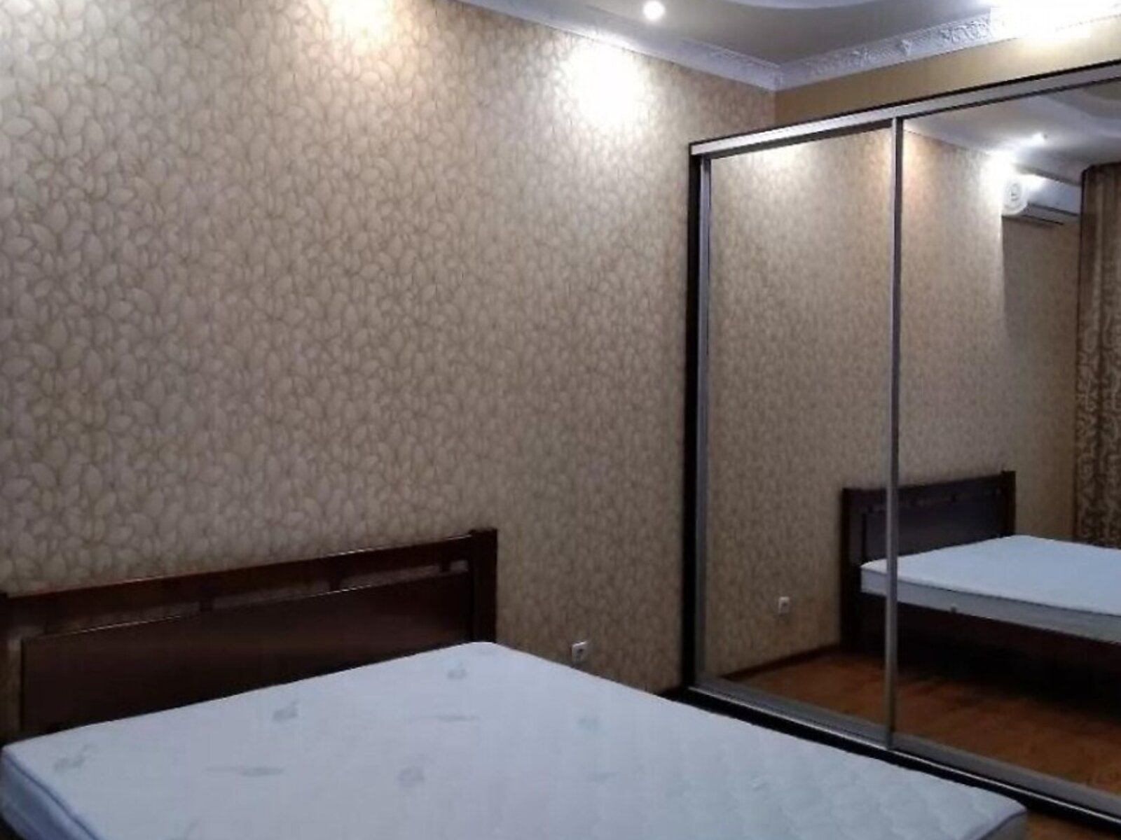 Продажа двухкомнатной квартиры в Одессе, на бул. Французский 13А, район Приморский фото 1 Продажа двухкомнатной квартиры в Одессе, на бул. Французский 13А, район Приморский фото 1