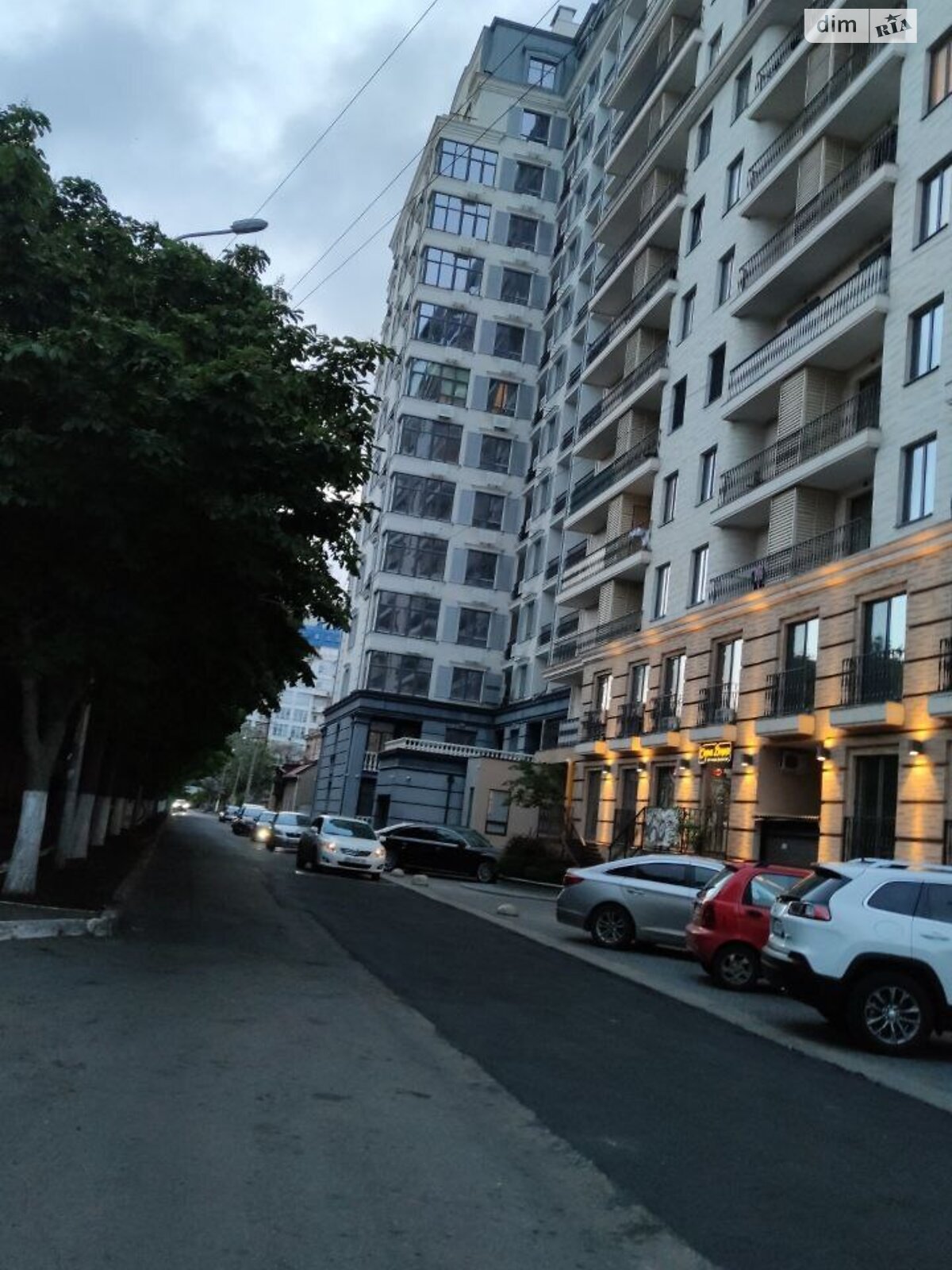 Продажа однокомнатной квартиры в Одессе, на ул. Вице-адмирала Азарова 8, район Отрада фото 1 Продажа однокомнатной квартиры в Одессе, на ул. Вице-адмирала Азарова 8, район Отрада фото 1