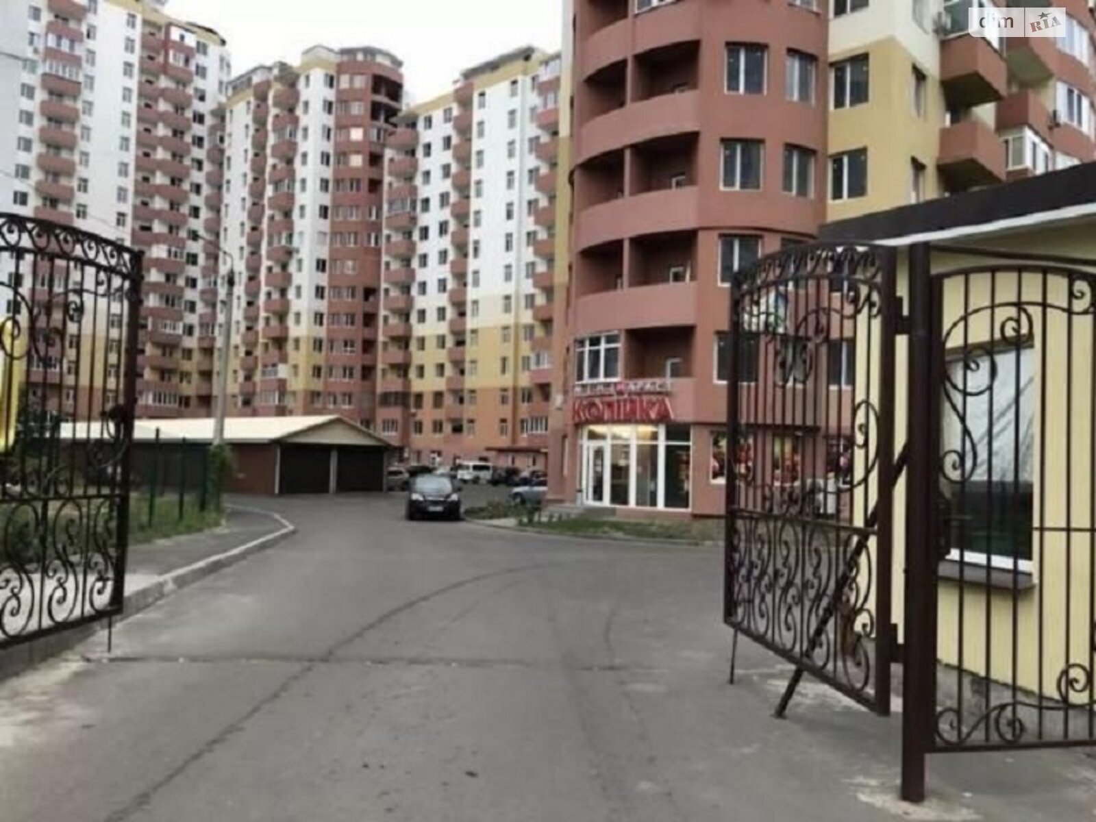 Продажа трехкомнатной квартиры в Одессе, на ул. Педагогическая, фото 1